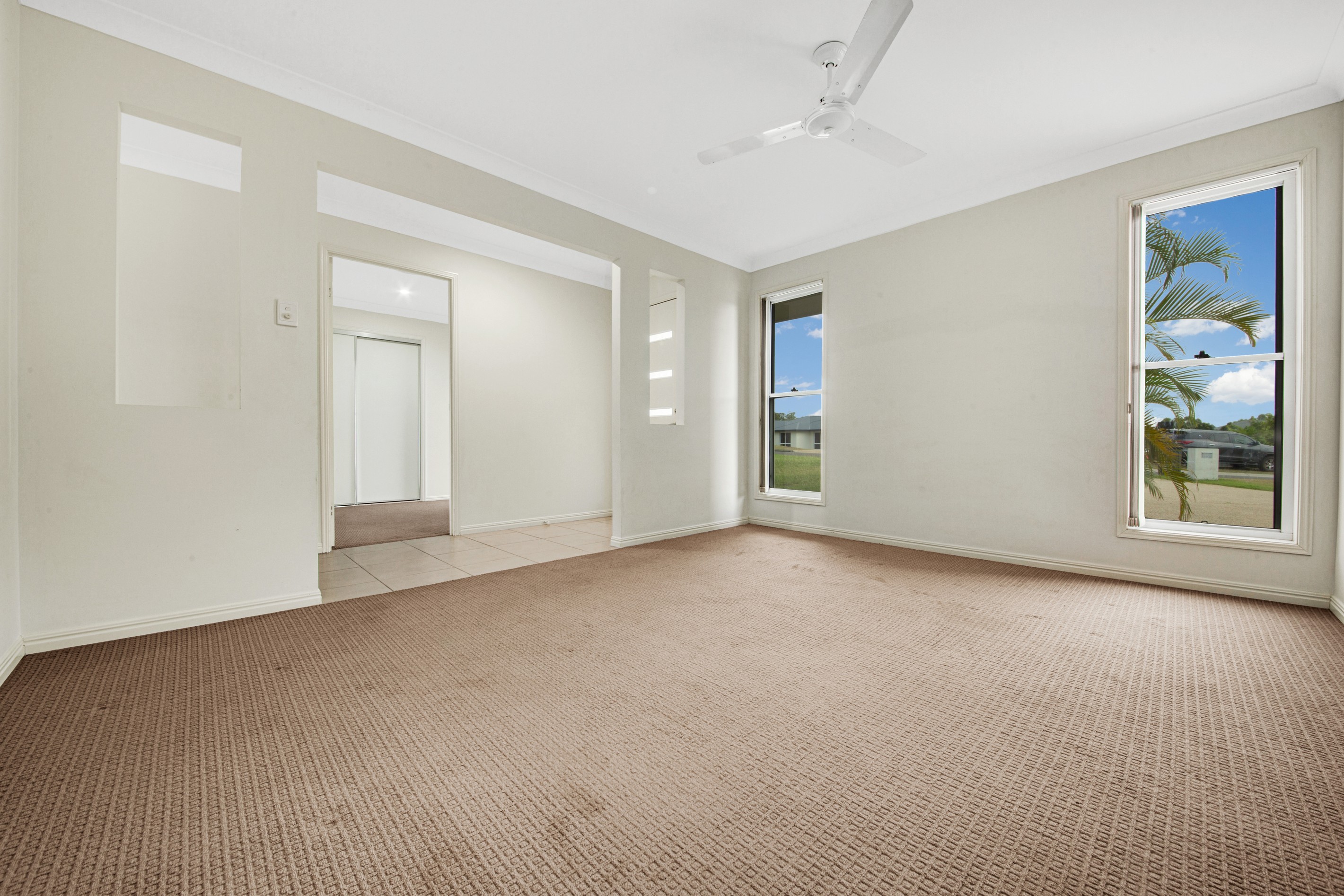 33 Woodland Court, Kirkwood, QLD 4680