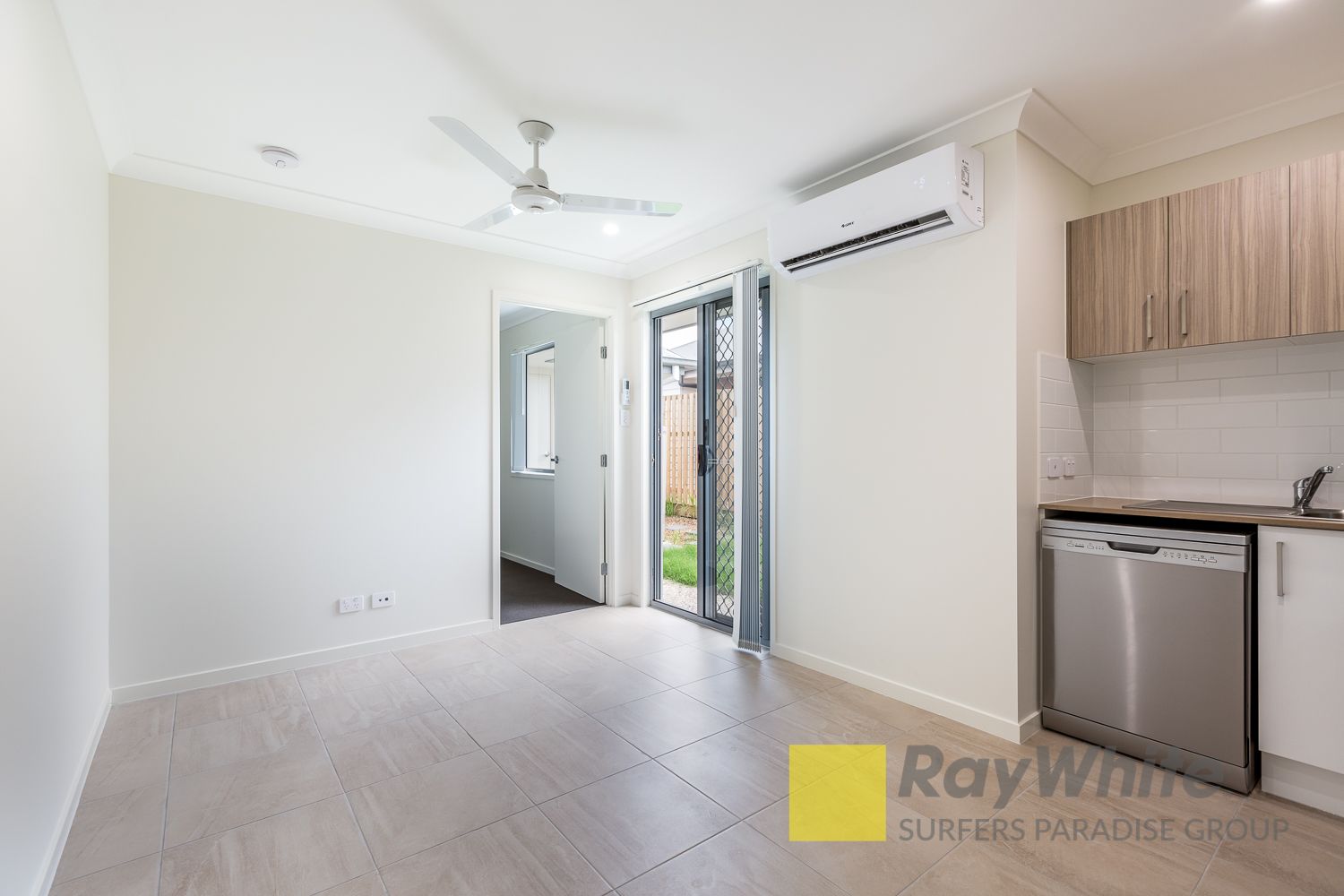 8B Merino Street, Park Ridge, QLD 4125