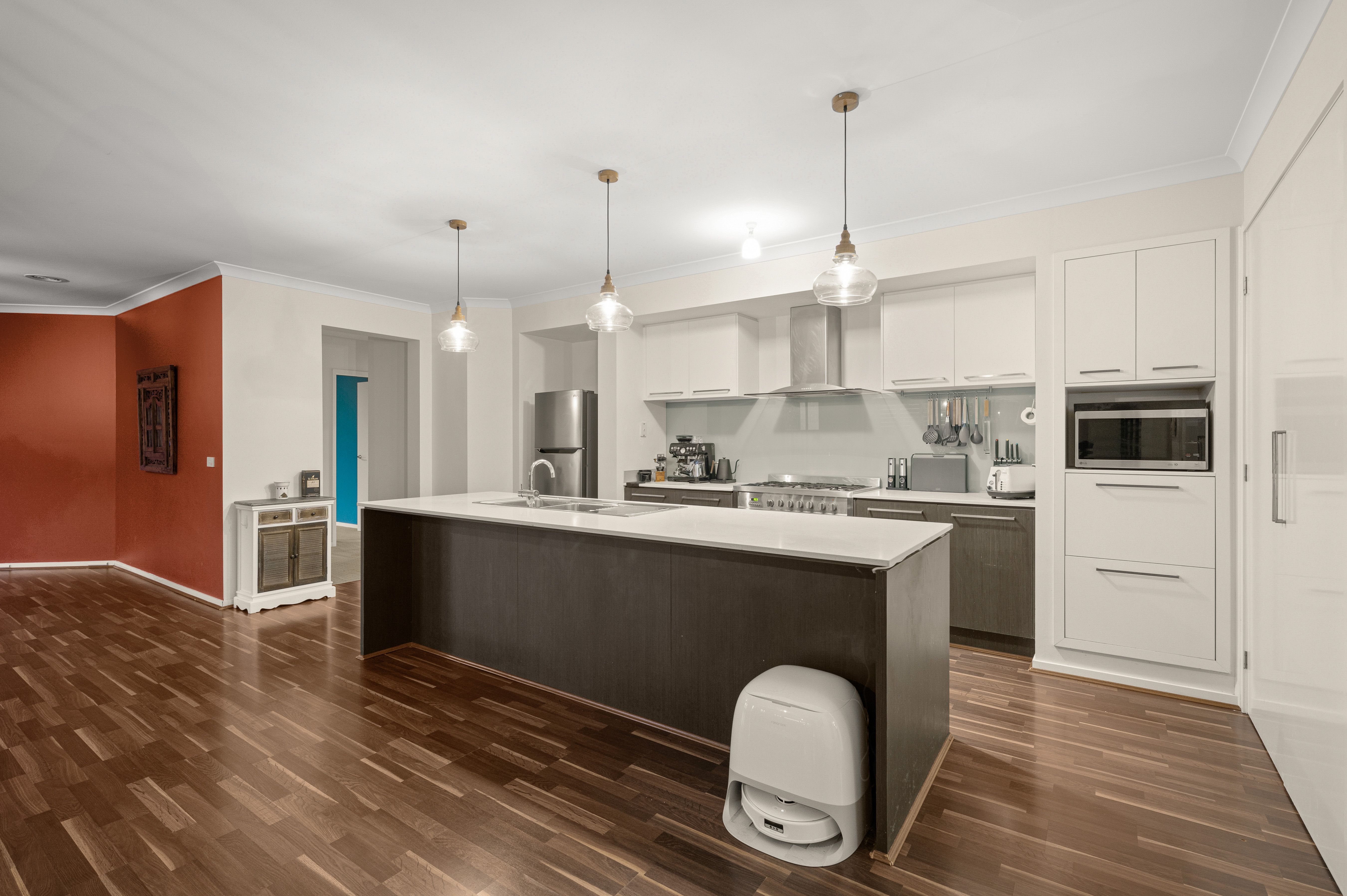84 Windermere Boulevard — photo 4 of 30