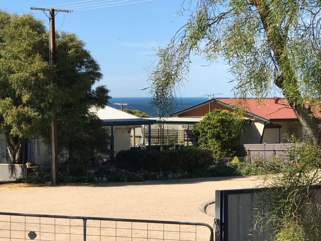 6 Barton Road, Tiddy Widdy Beach, SA 5571