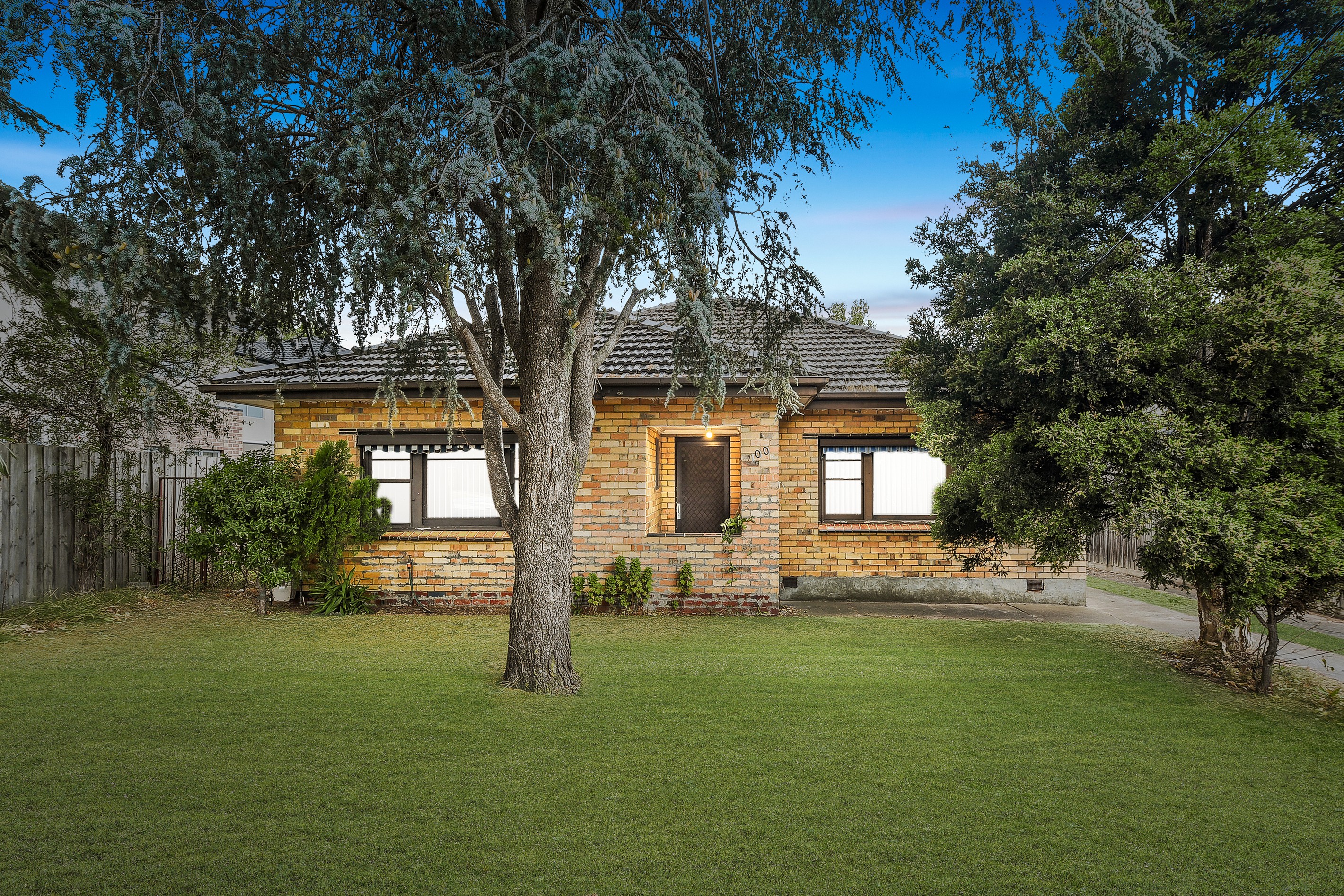 100 Kanooka Grove, Clayton, VIC 3168