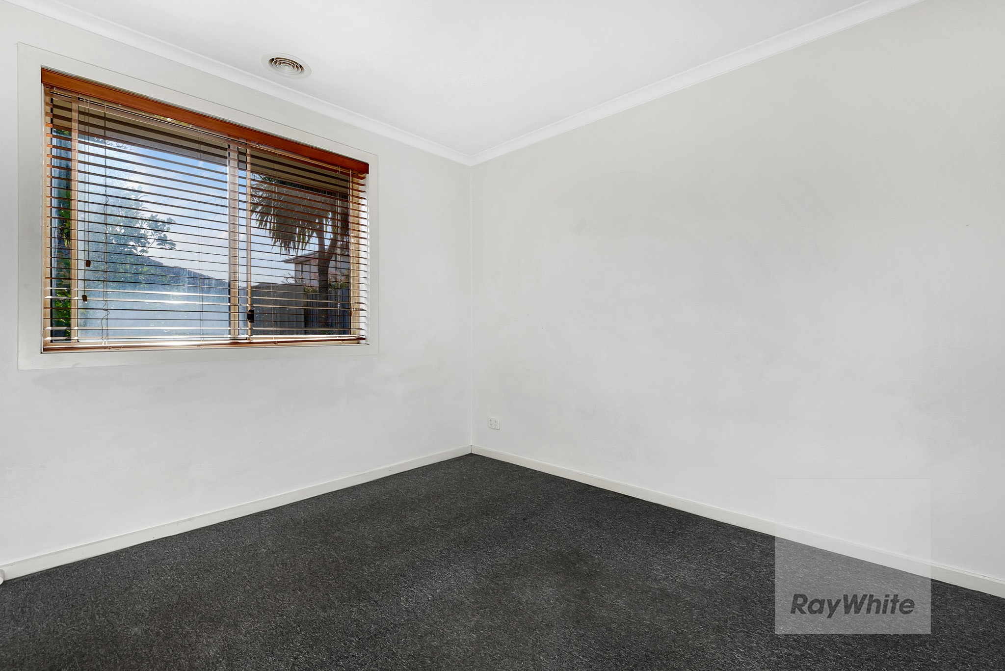 21 Parkhaven Avenue, Kingsbury, VIC 3083