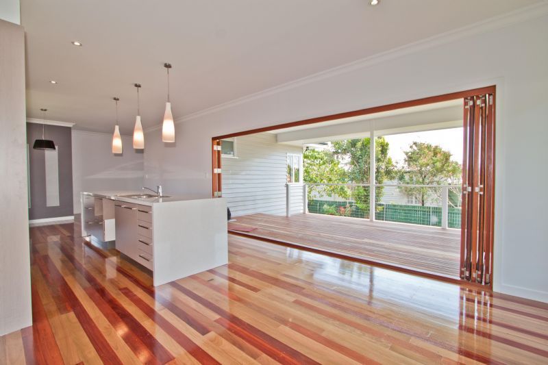 54 Newcastle Street, Fairfield, QLD 4103