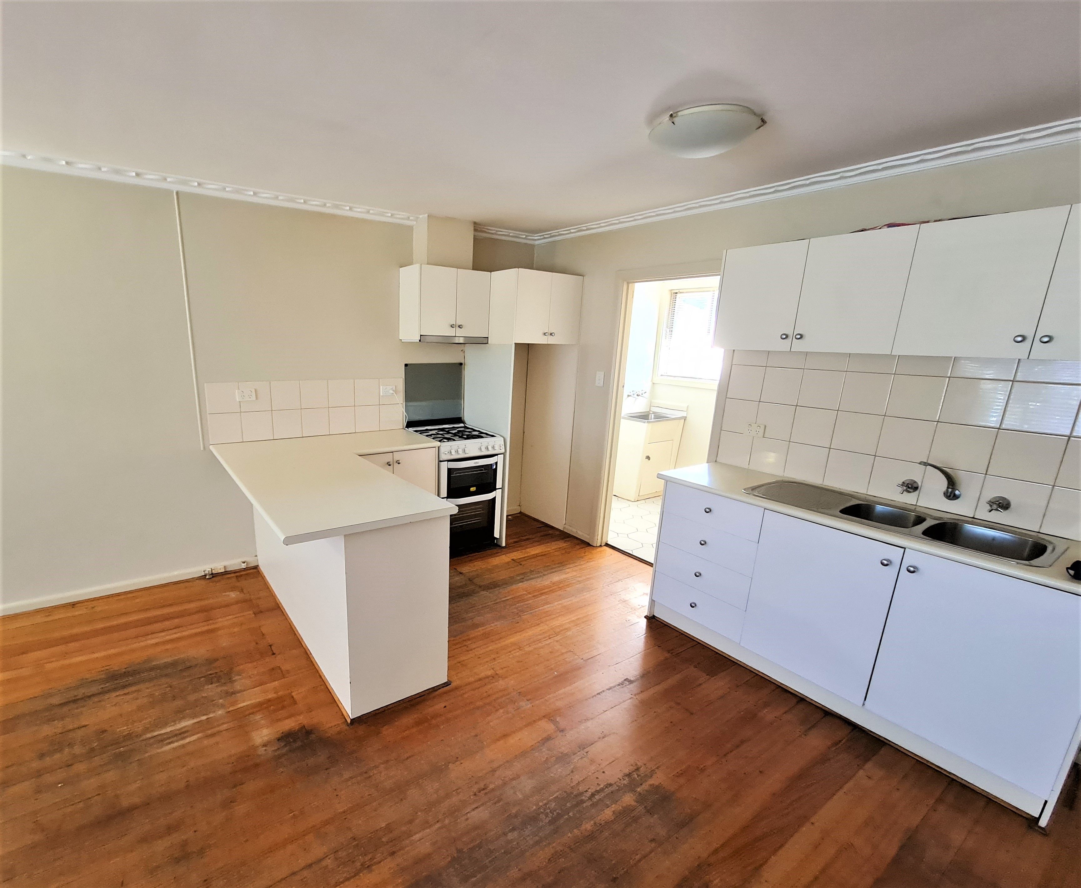 2/2 Barker Street, Cheltenham, VIC 3192