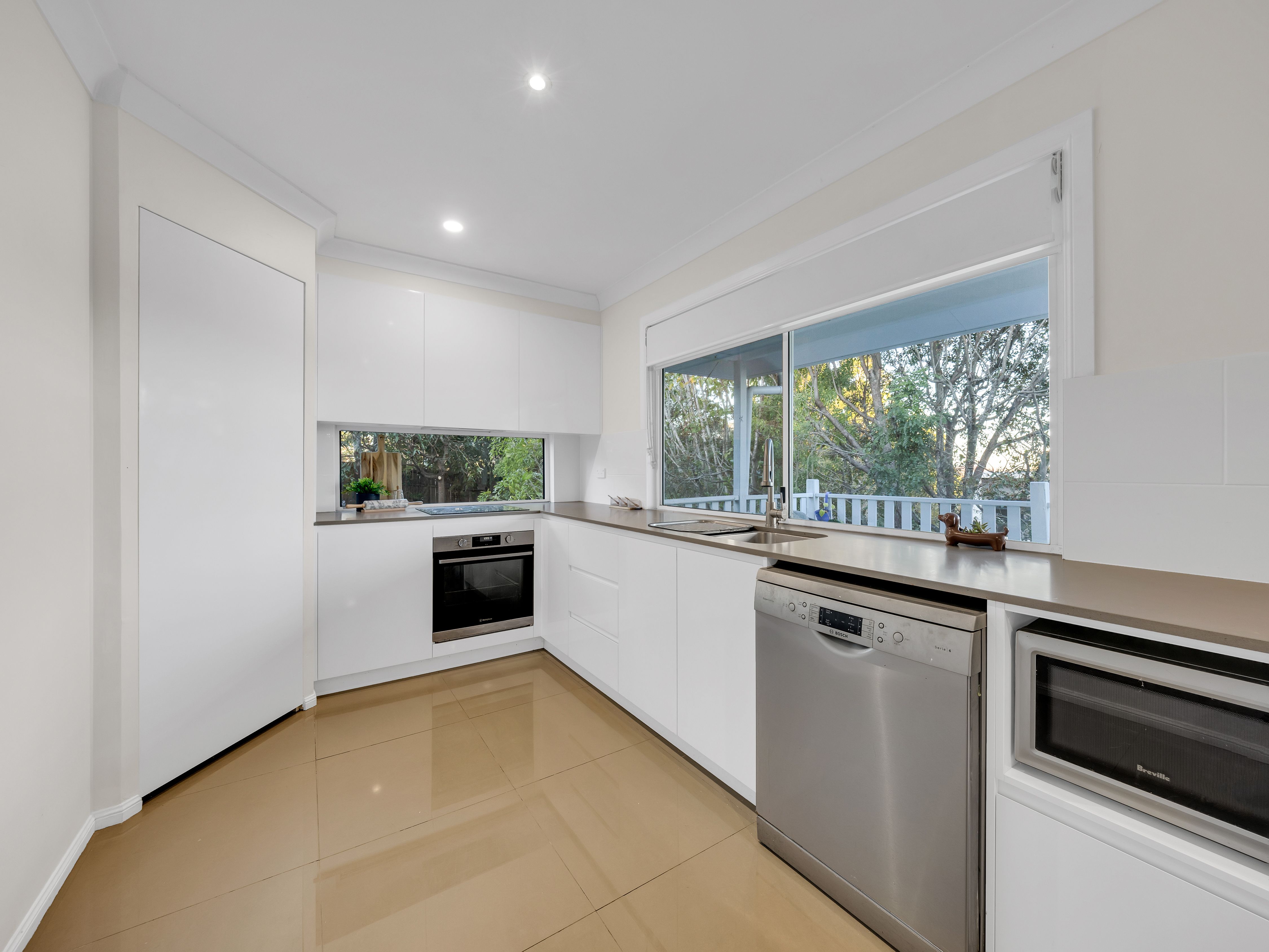 1 Kingsgate Street — photo 10 of 20
