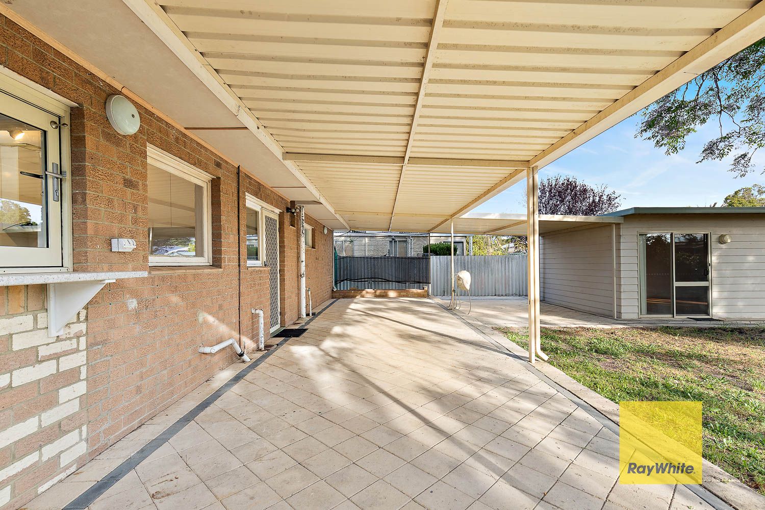 15 Mereworth Road — photo 10 of 16