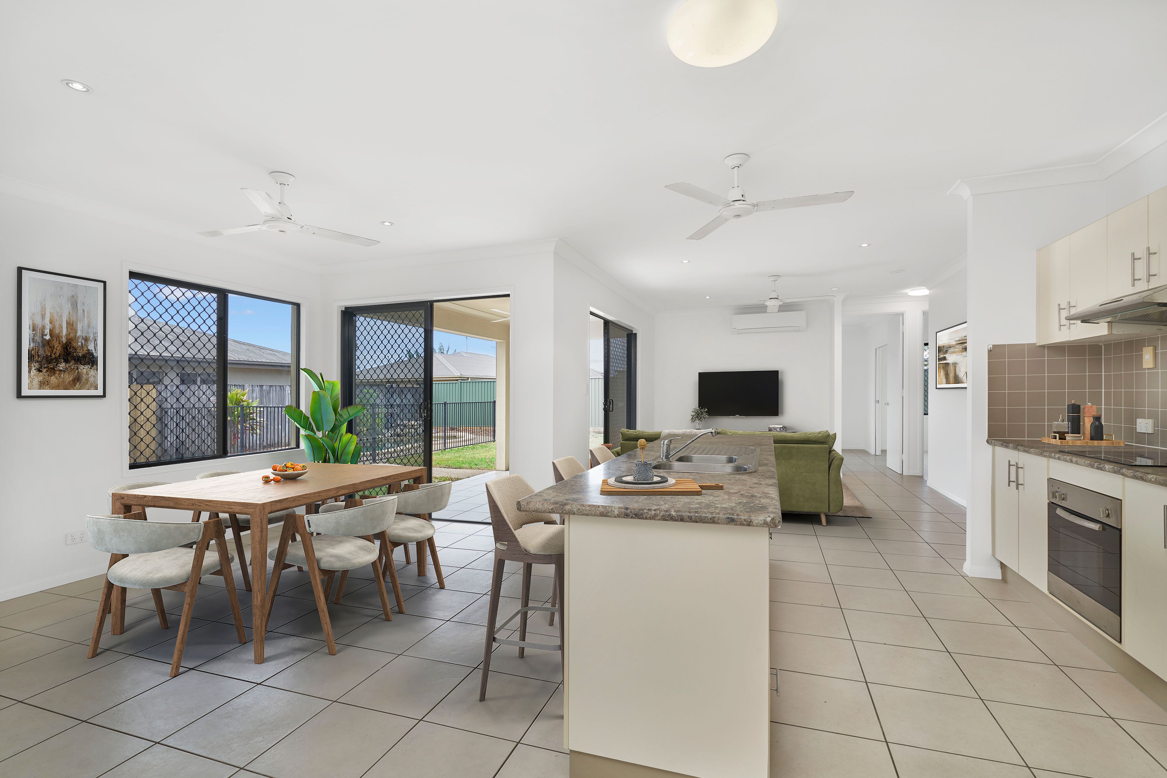 56 Leftwich Street, White Rock, QLD 4868