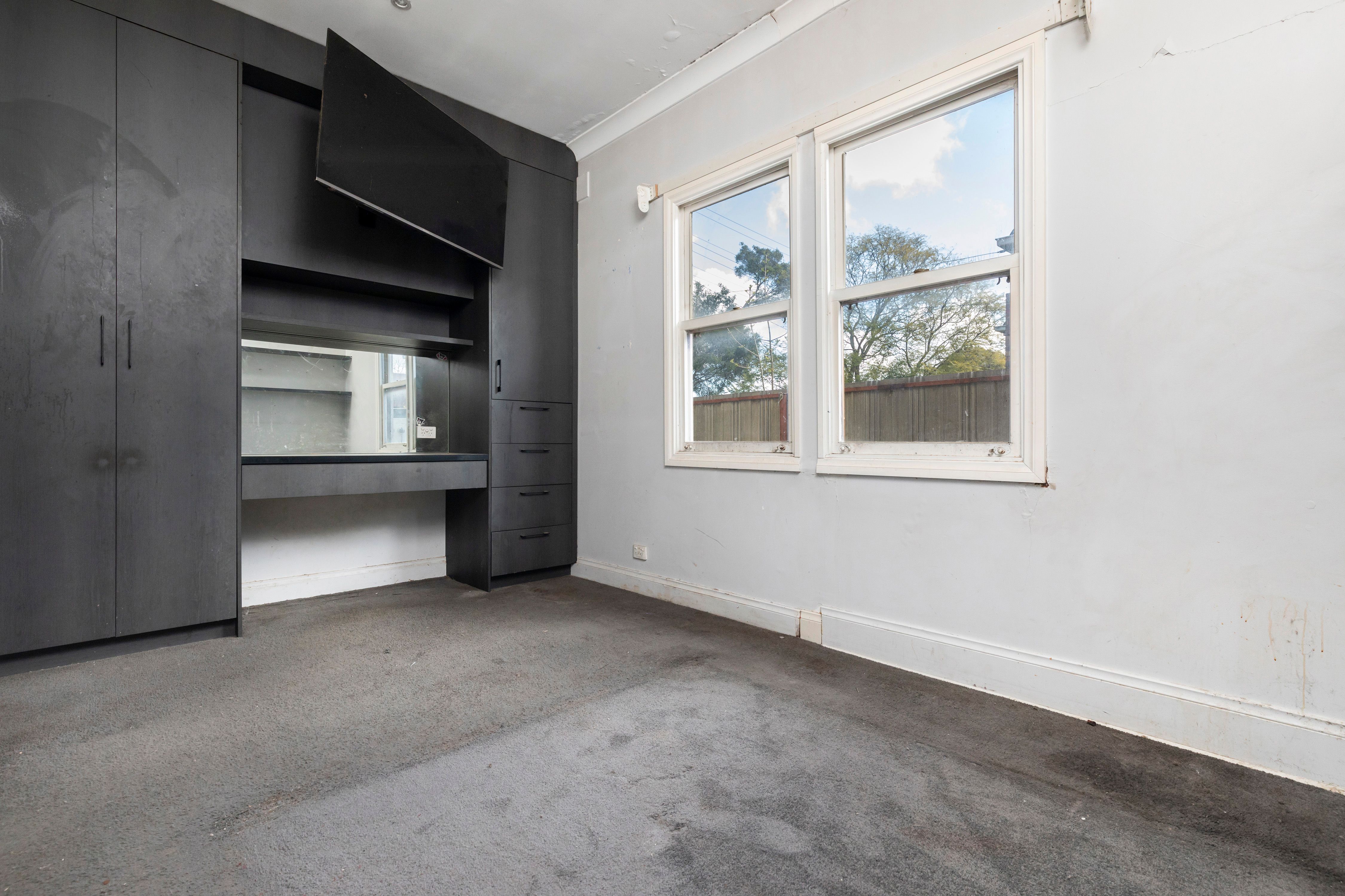 4 Wyalong Street — photo 8 of 14
