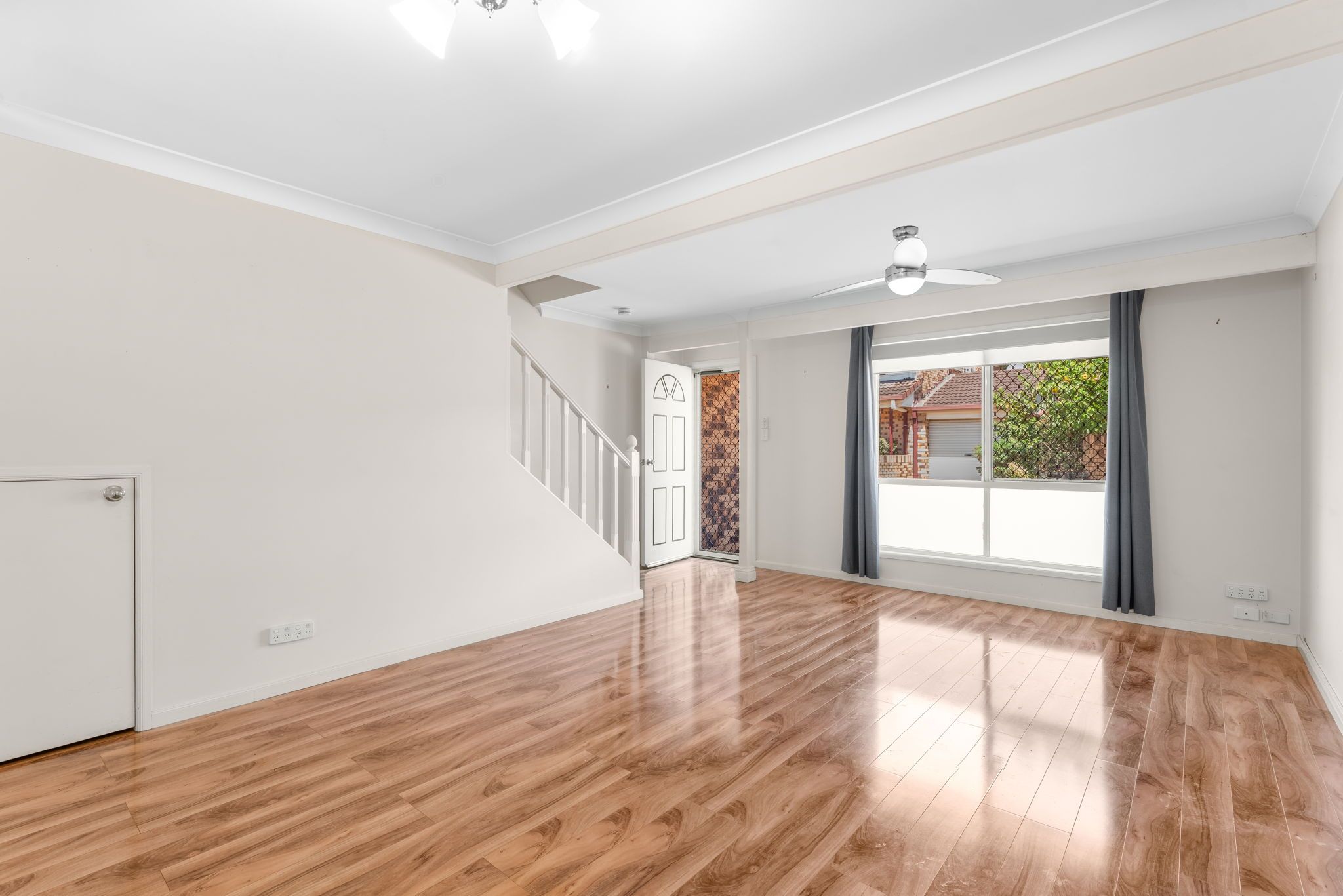27/3809 Pacific Highway — photo 7 of 16