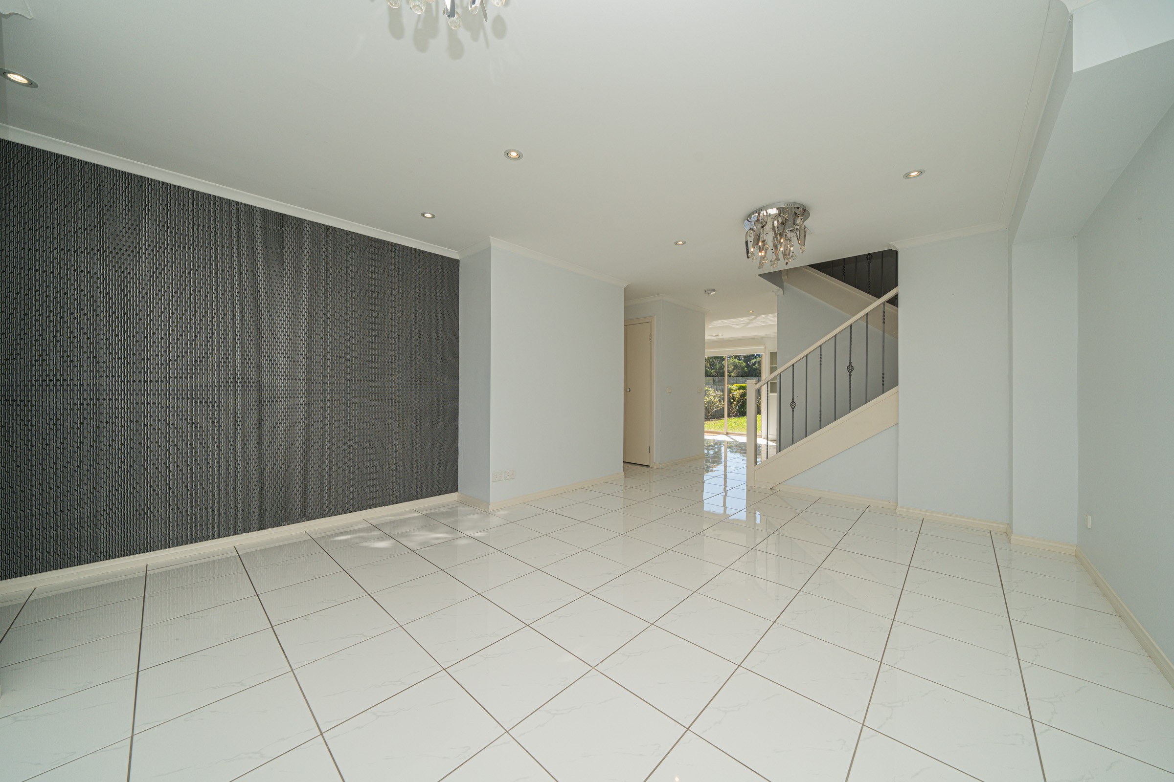 6 Wattlebird Avenue, Narre Warren, VIC 3805