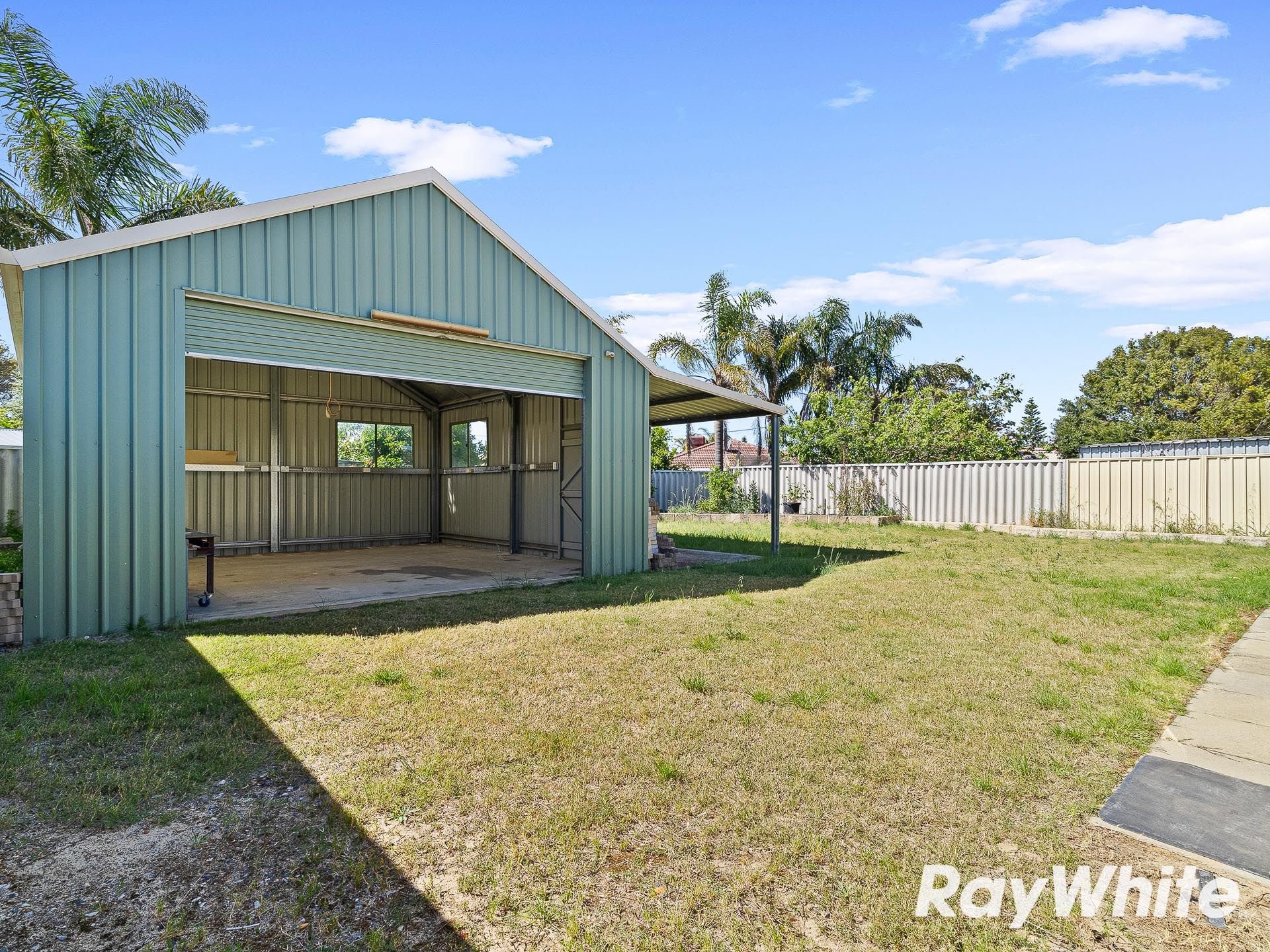 4 Newlyn Way — photo 15 of 19