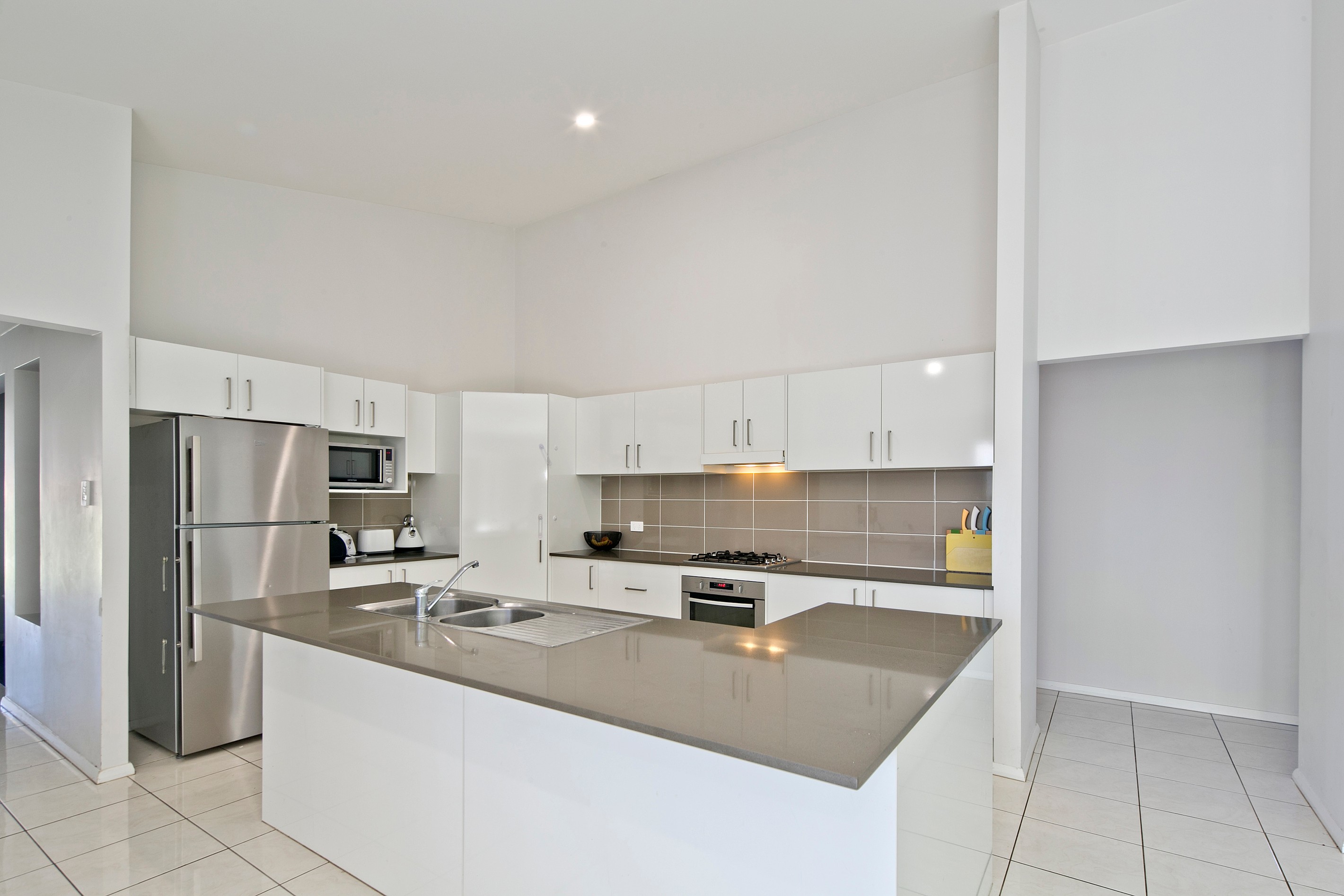 8 Stoney Creek Road, Marulan, NSW 2579