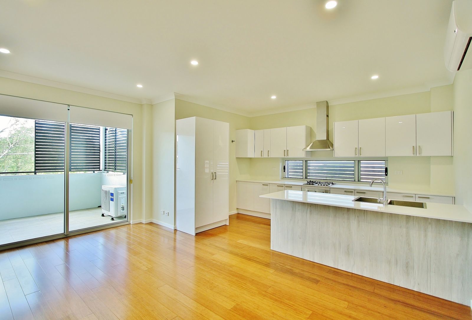 6/847 Logan Road, Holland Park West, QLD 4121