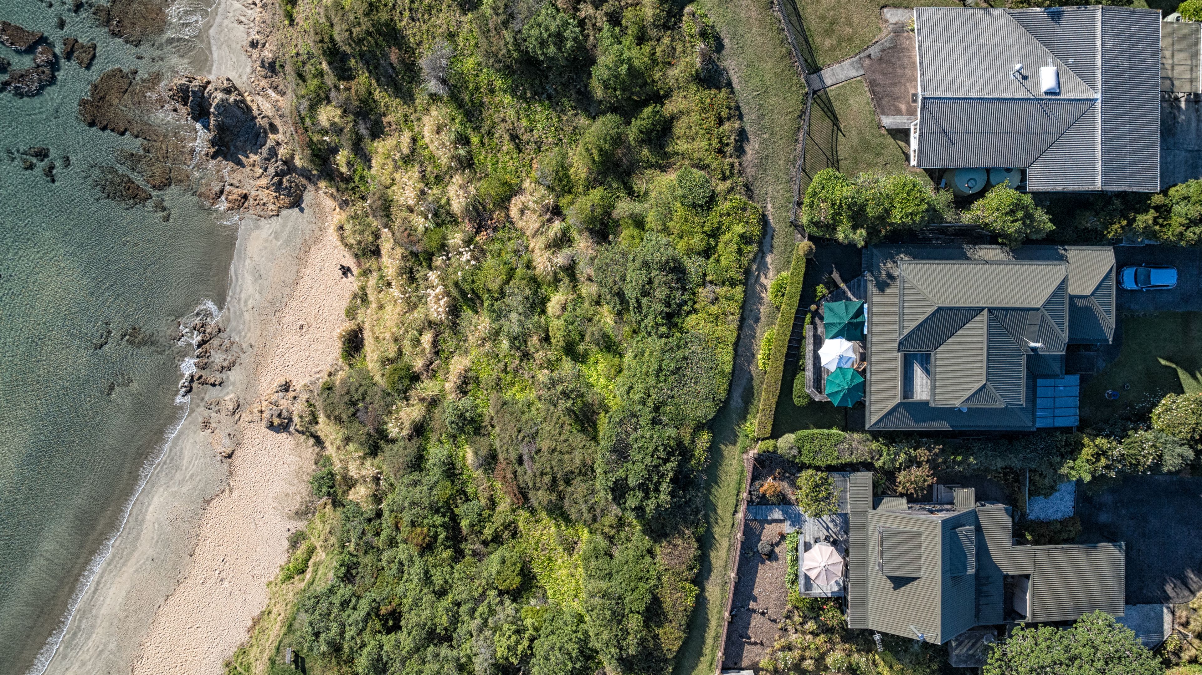 191 Ocean View Road, Oneroa, Waiheke Island 1081 - Sold House - Ray ...