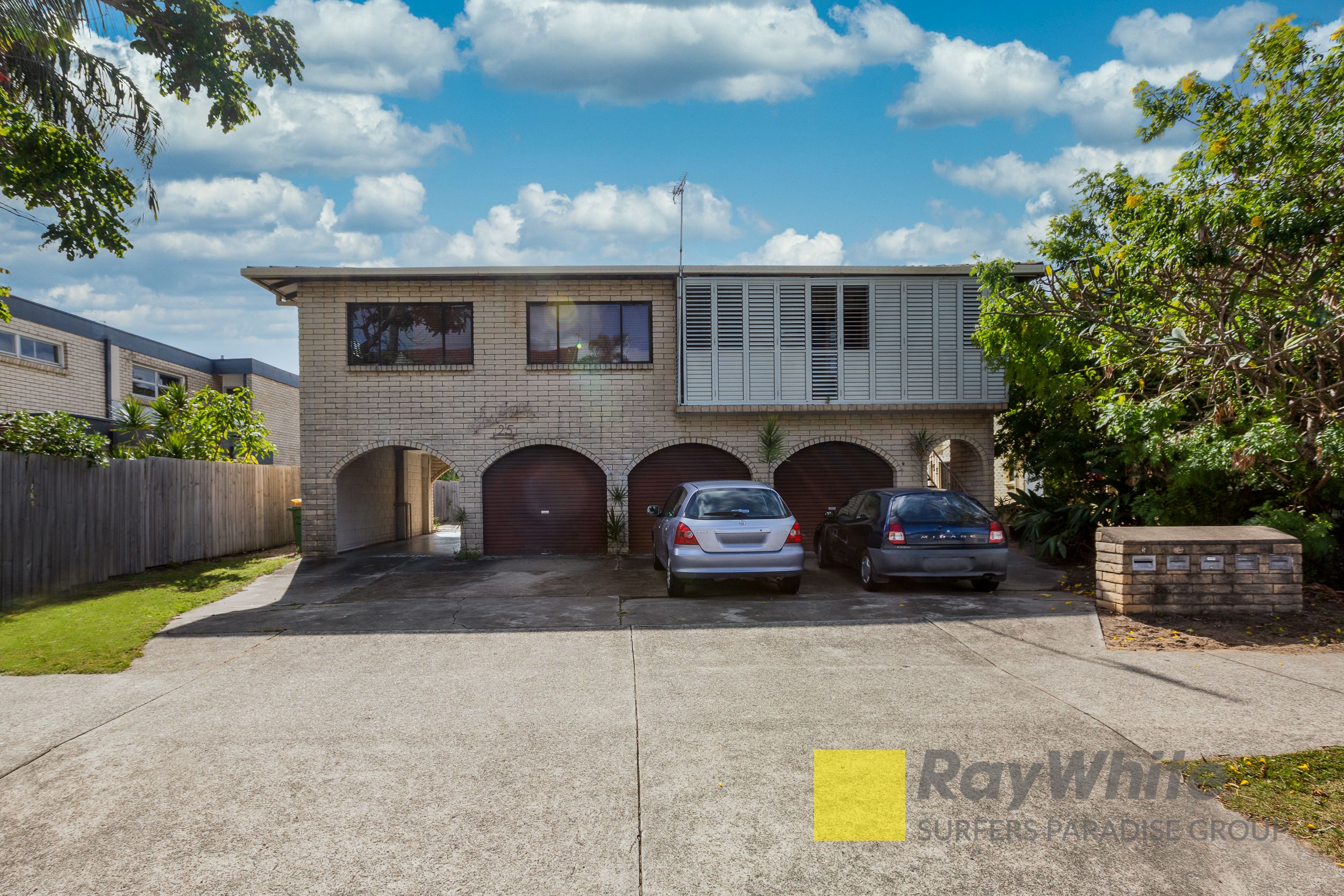 1/25 Thomas Drive — photo 10 of 10