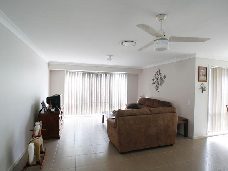 19 Leslie Street, Kallangur, QLD 4503