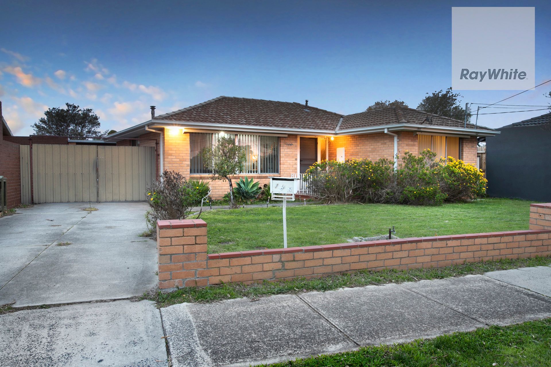 138 Carrick Drive, Gladstone Park, VIC 3043