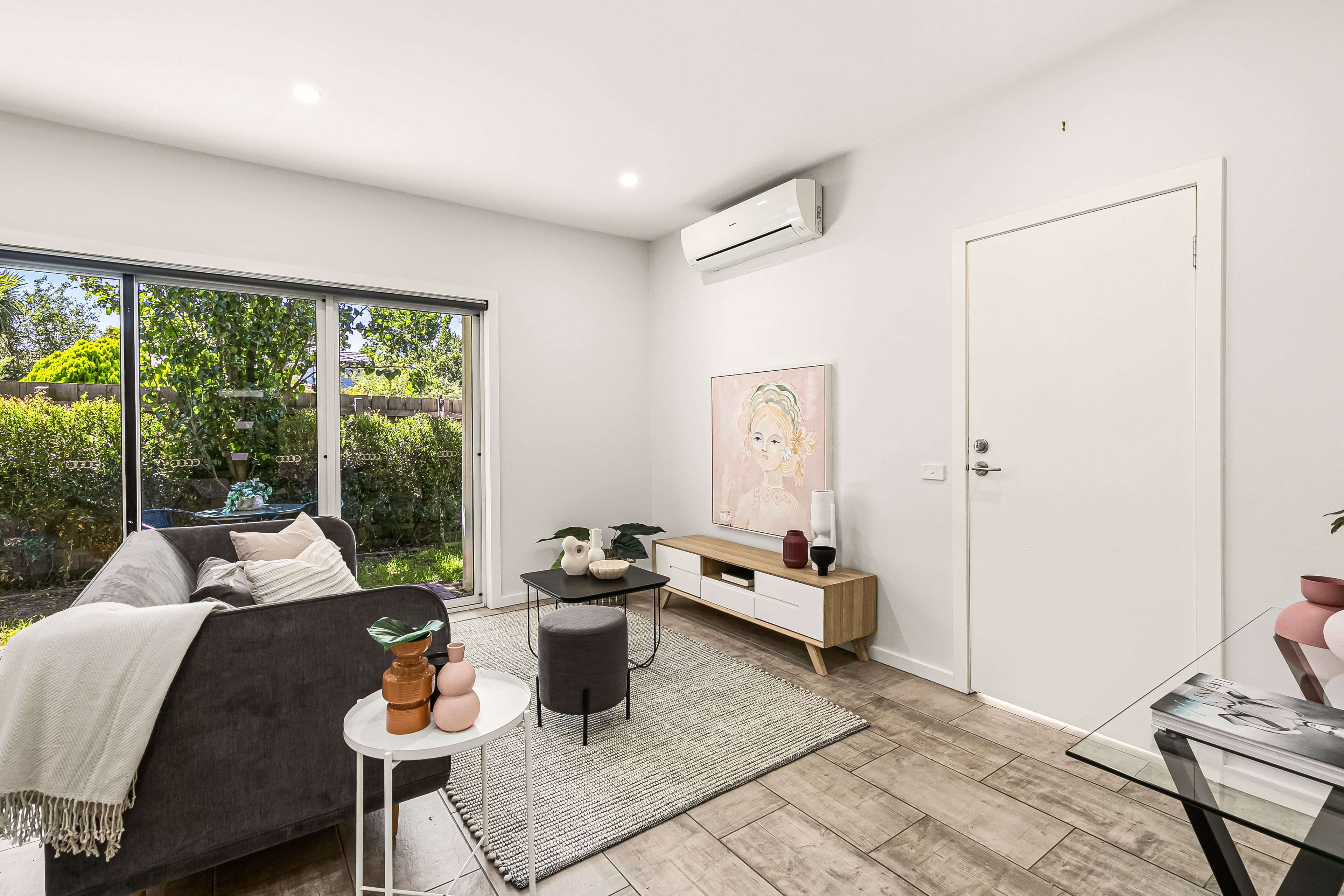 2/112 Bindi Street, Glenroy, VIC 3046