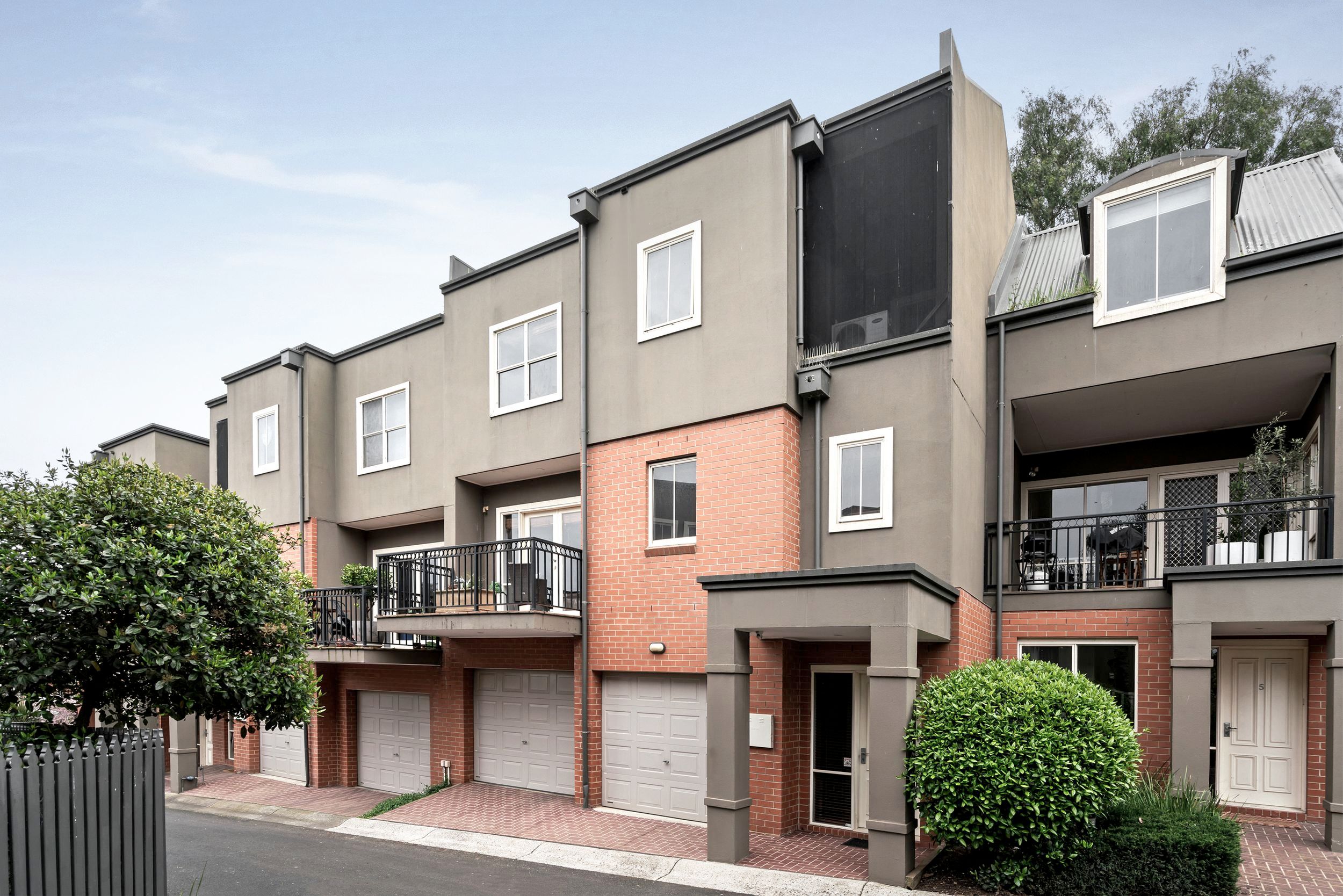 4/120 Newman Street, Kensington VIC 3031