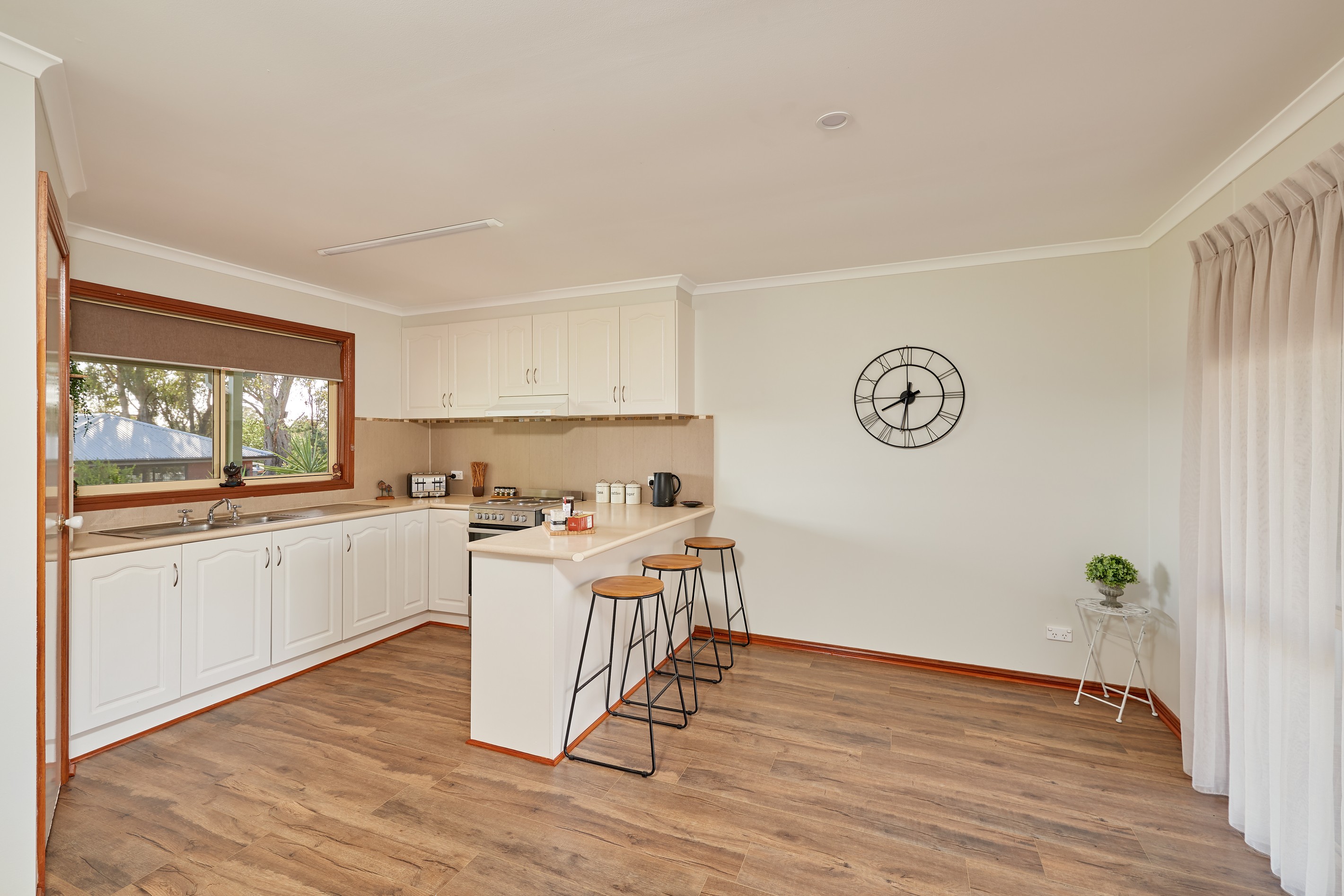 75 Bruce Street, Coolamon, NSW 2701