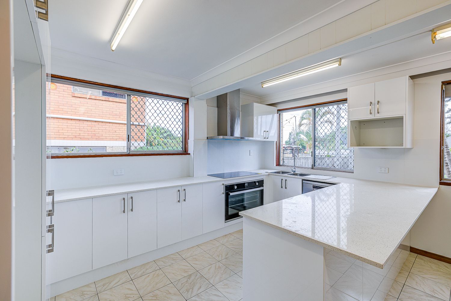 8 Joplin Street, Robertson, QLD 4109