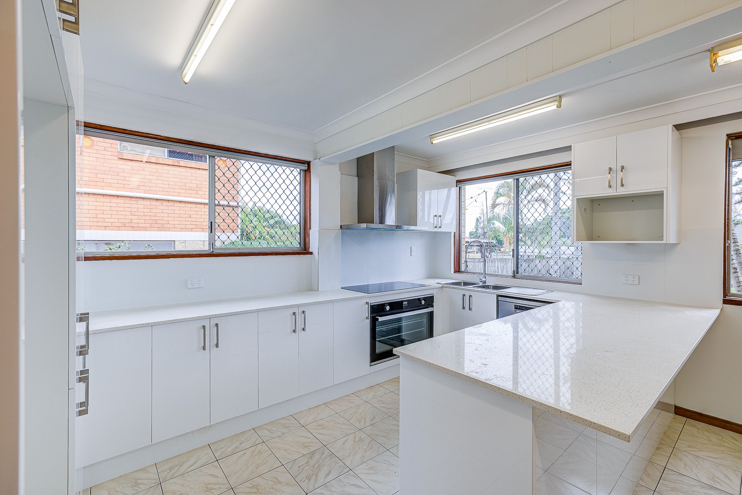 8 Joplin Street, Robertson, QLD 4109