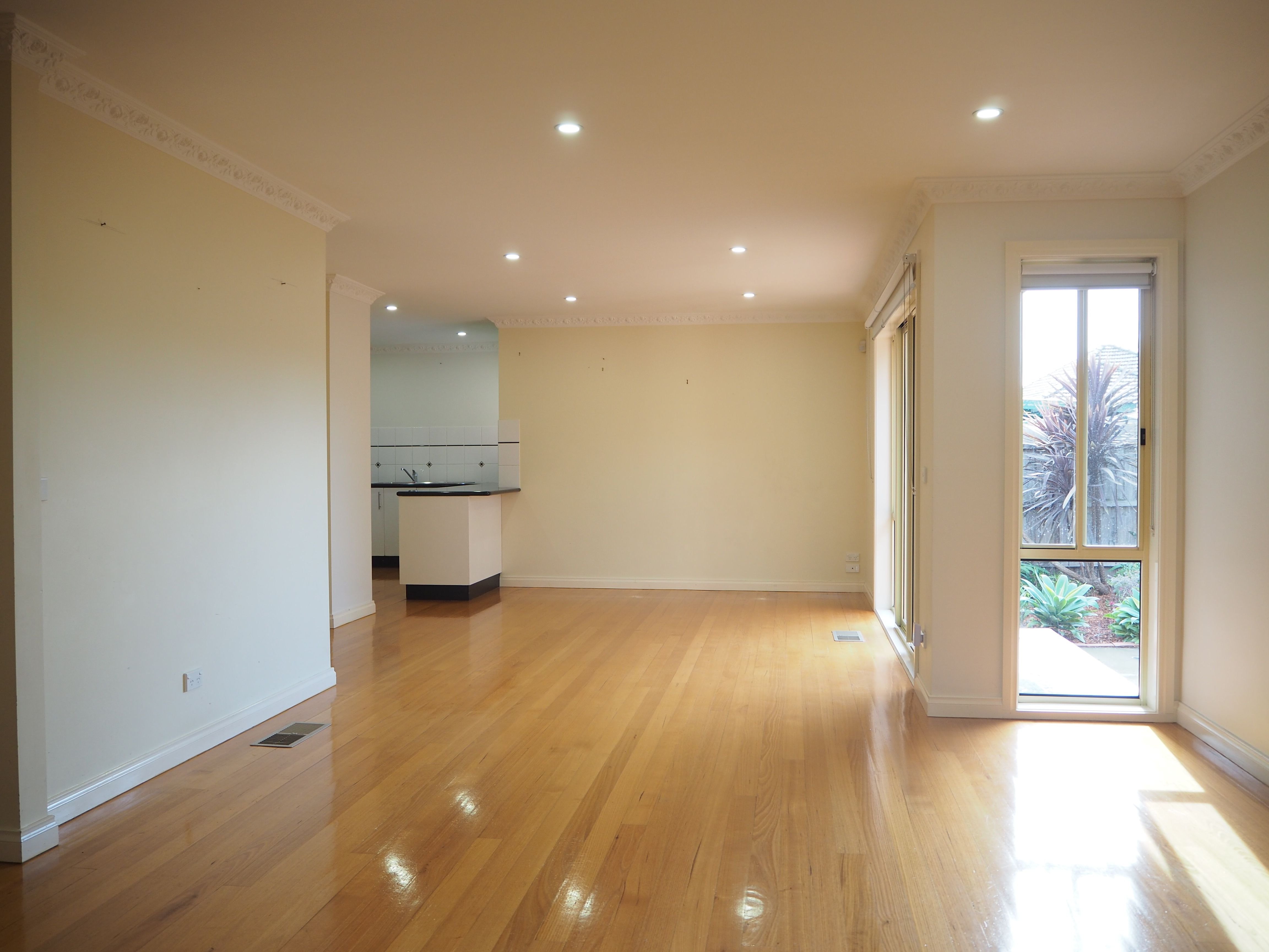 2/46 Leamington Street, Reservoir, VIC 3073