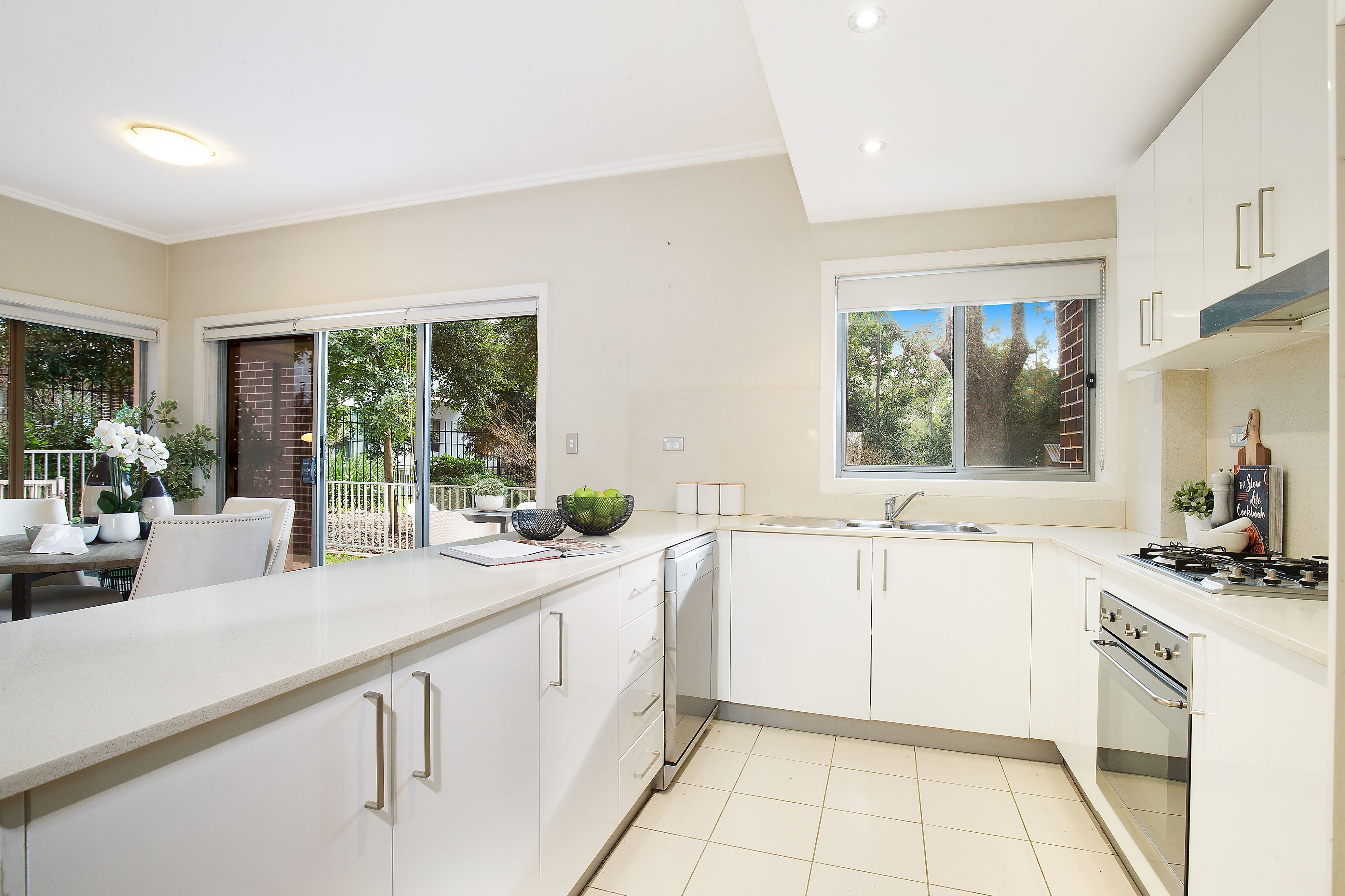 8/2-6 Bundarra Avenue South, Wahroonga, NSW 2076