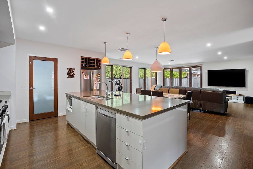 7 Zeus Avenue, Cranbourne West, VIC 3977