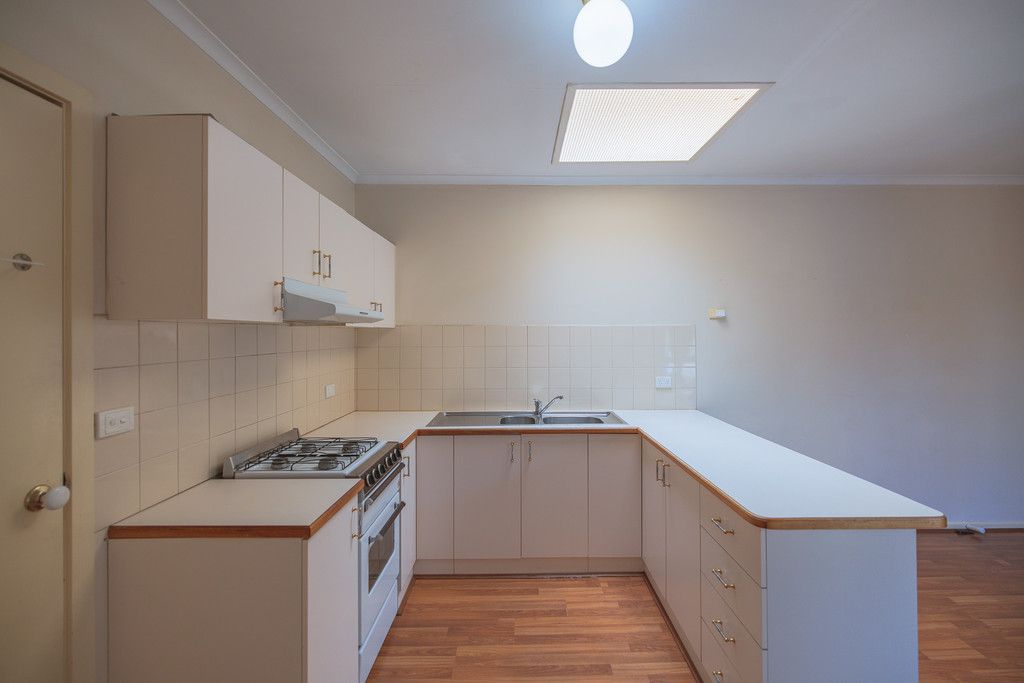 1/83 Carlisle Crescent, Hughesdale, VIC 3166
