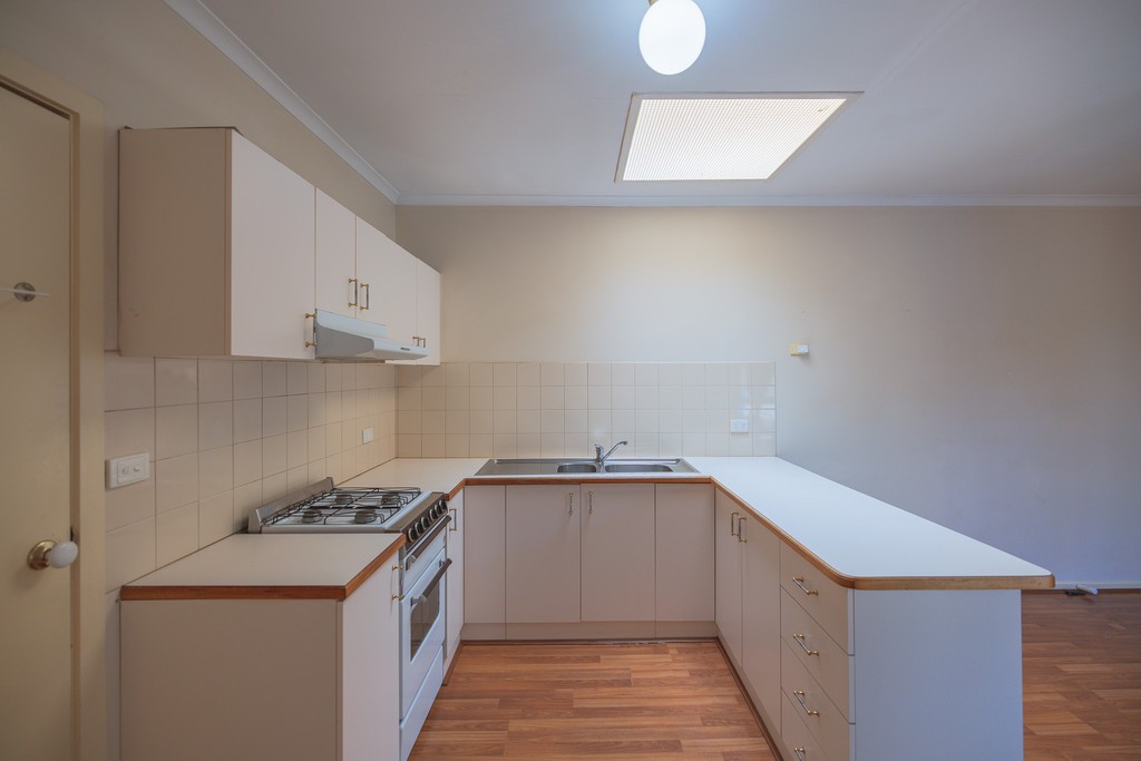 1/83 Carlisle Crescent, Hughesdale, VIC 3166