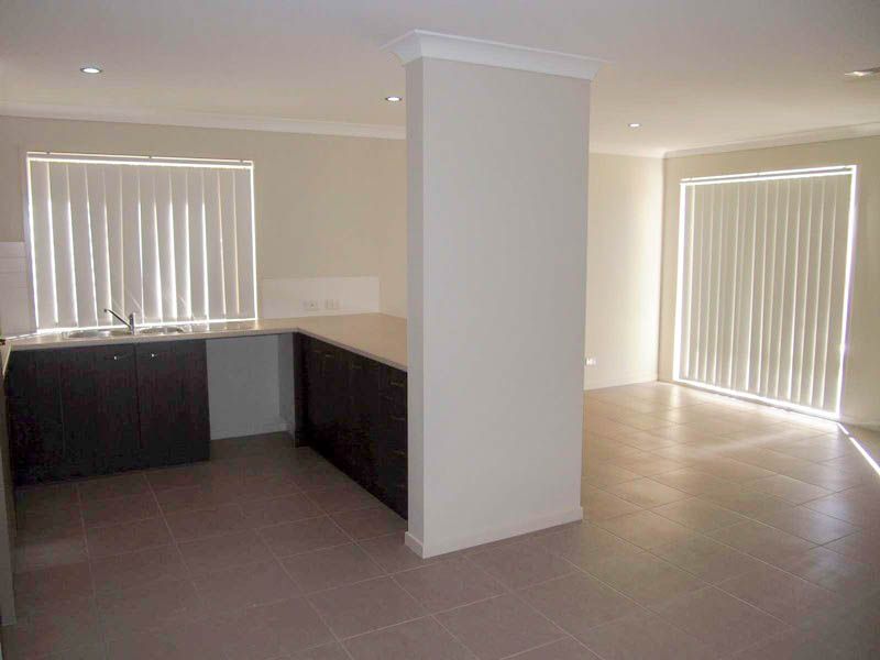 15 Wongabel Close, Waterford, QLD 4133