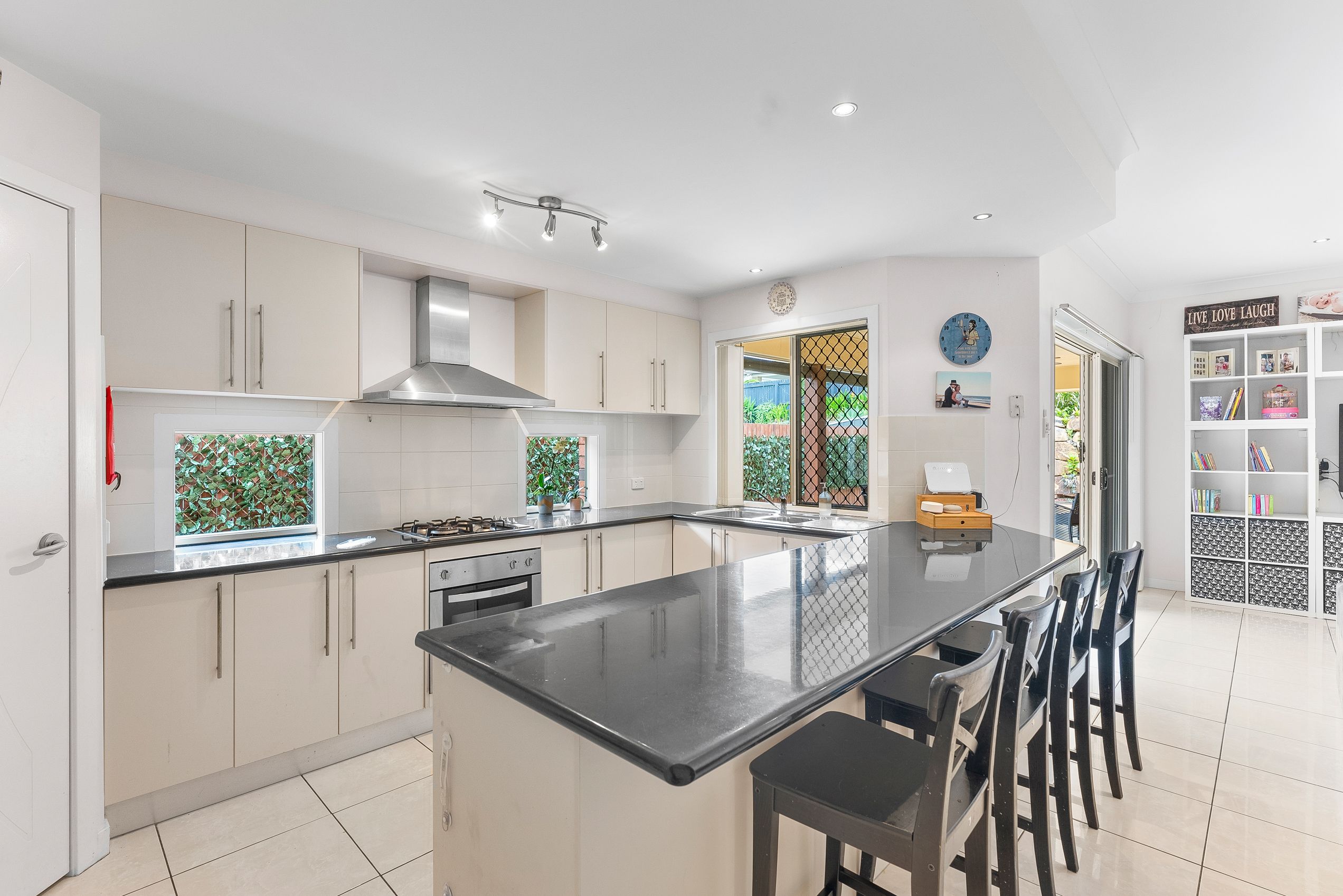 25 Kowari Crescent, North Lakes, QLD 4509
