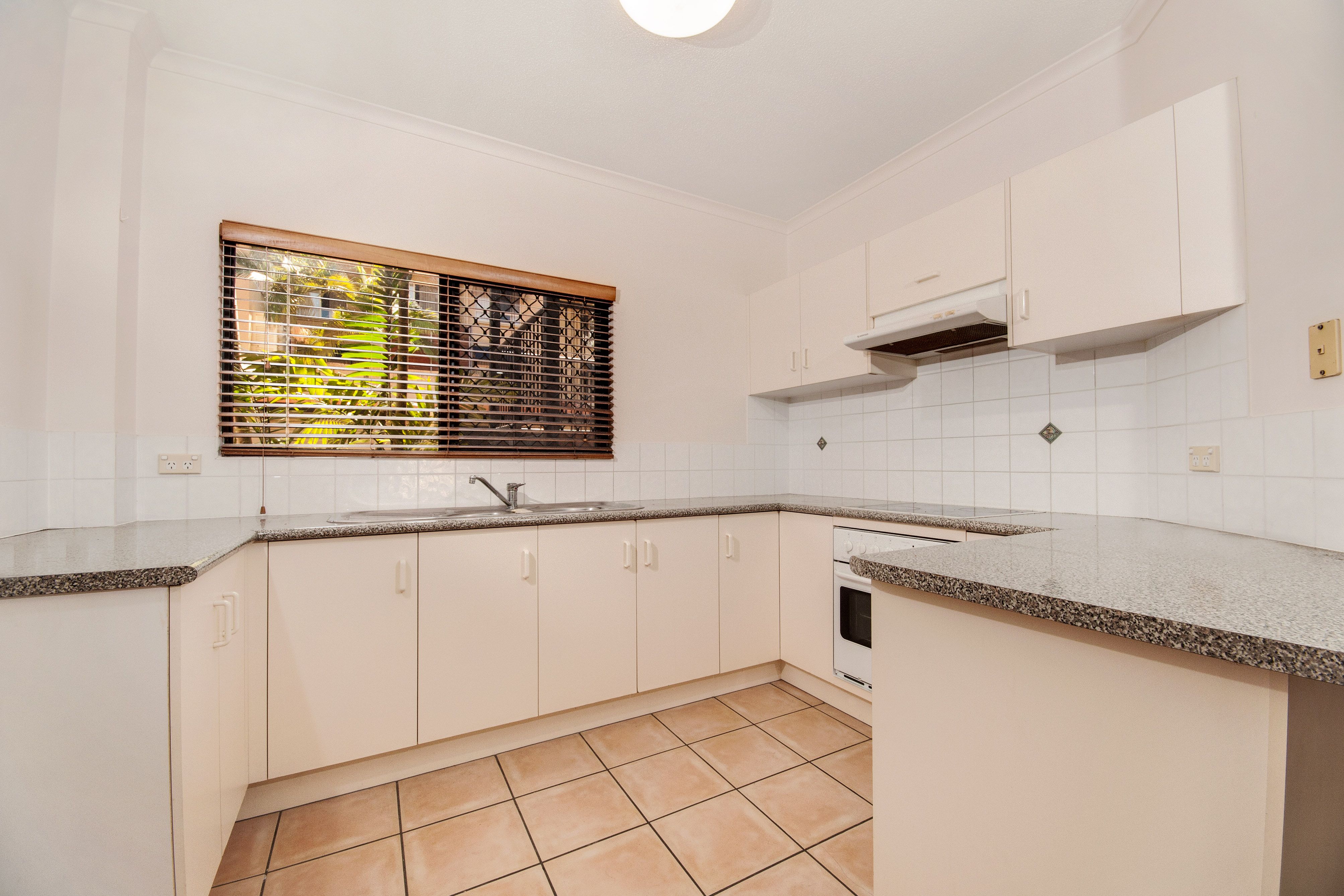 3/367 McLeod Street, Cairns, QLD 4870