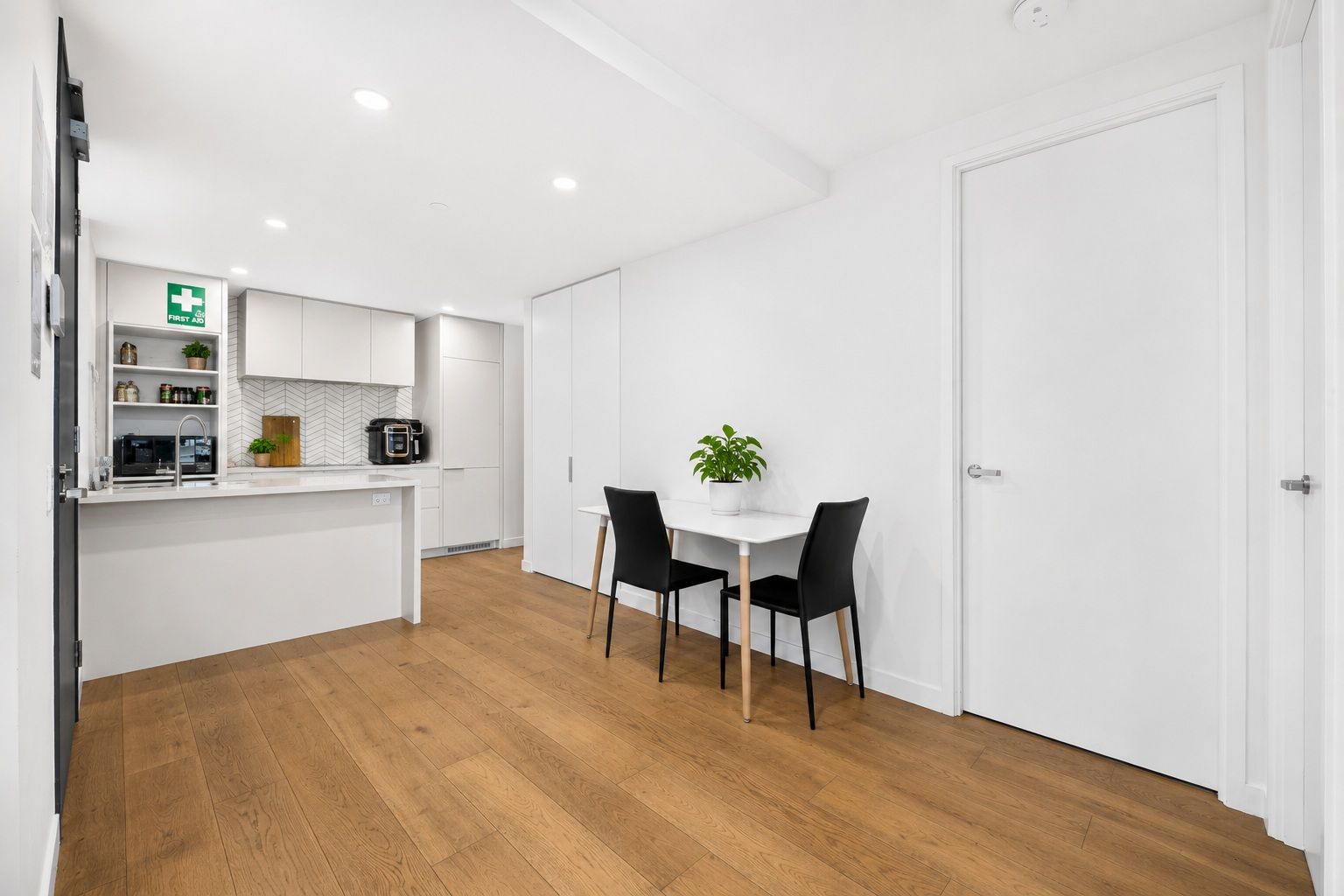 807/3 Young Street, Box Hill, VIC 3128