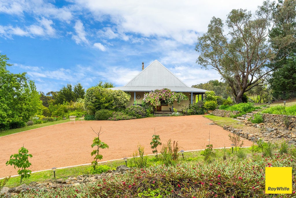 52 Newington Road, Bywong, NSW 2621