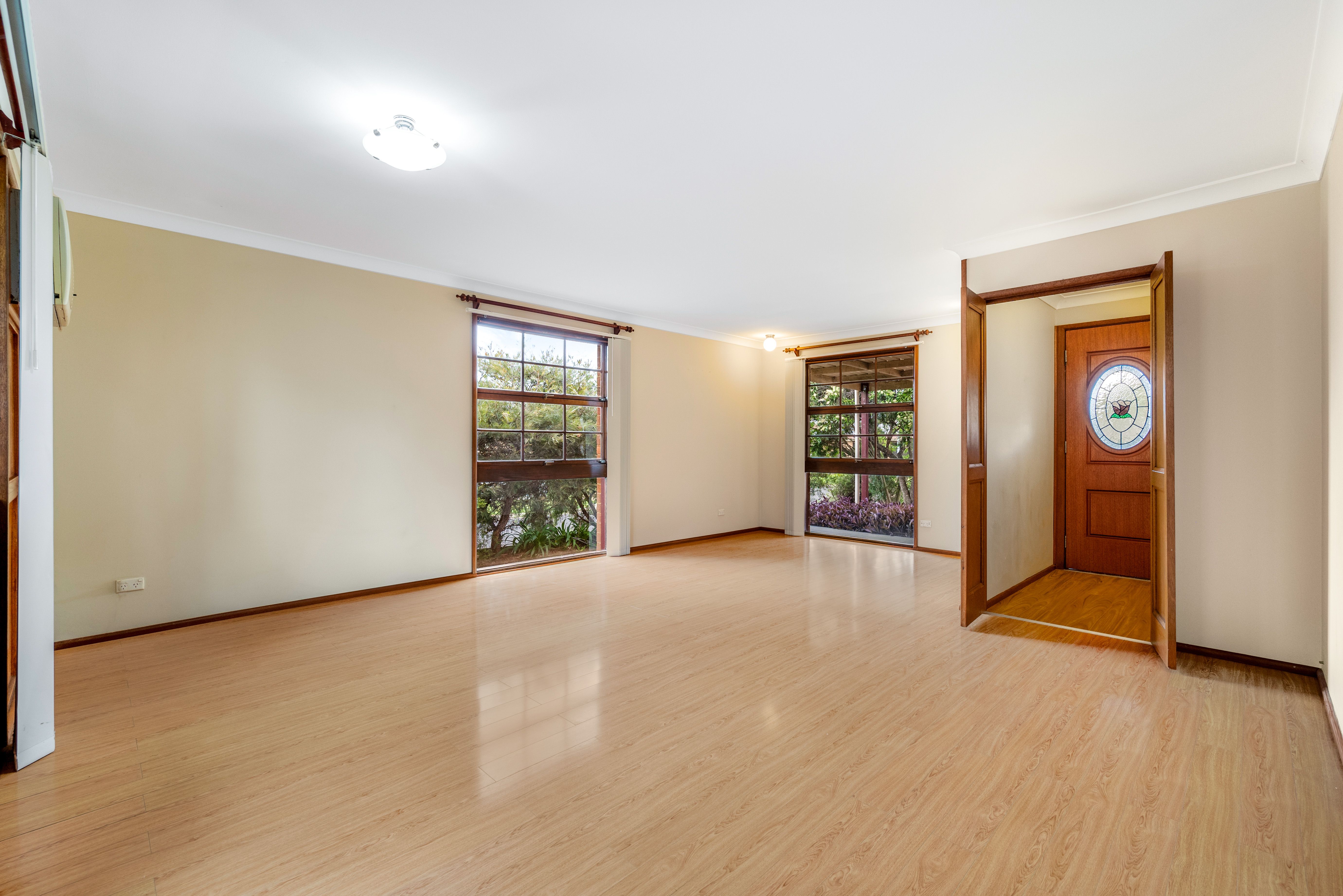 28 Owen Stanley Road, Glenfield, NSW 2167