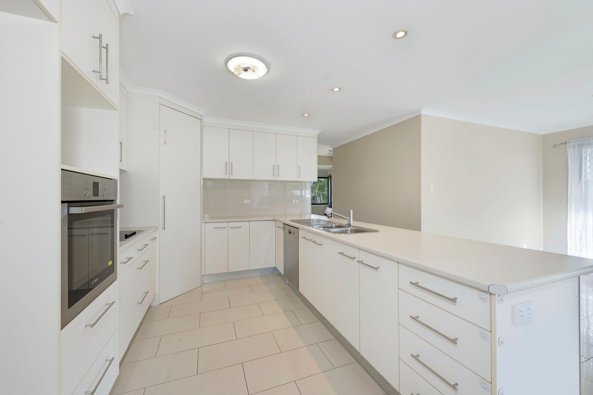 1 Churchward Street, Kepnock, QLD 4670
