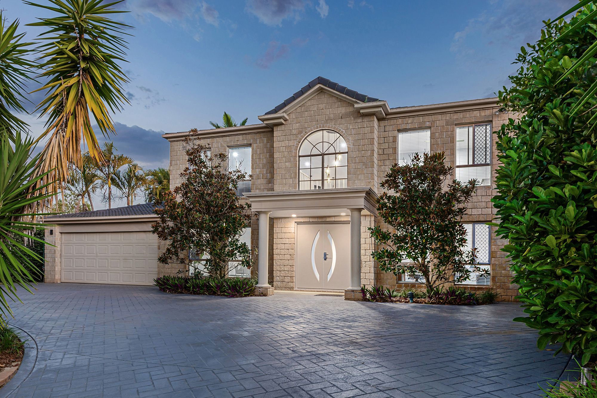 2 Jondel Close, Bridgeman Downs, QLD 4035