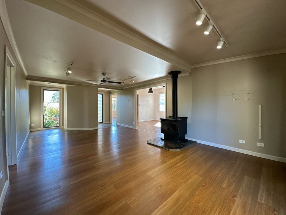 165 Harris Street — photo 4 of 19