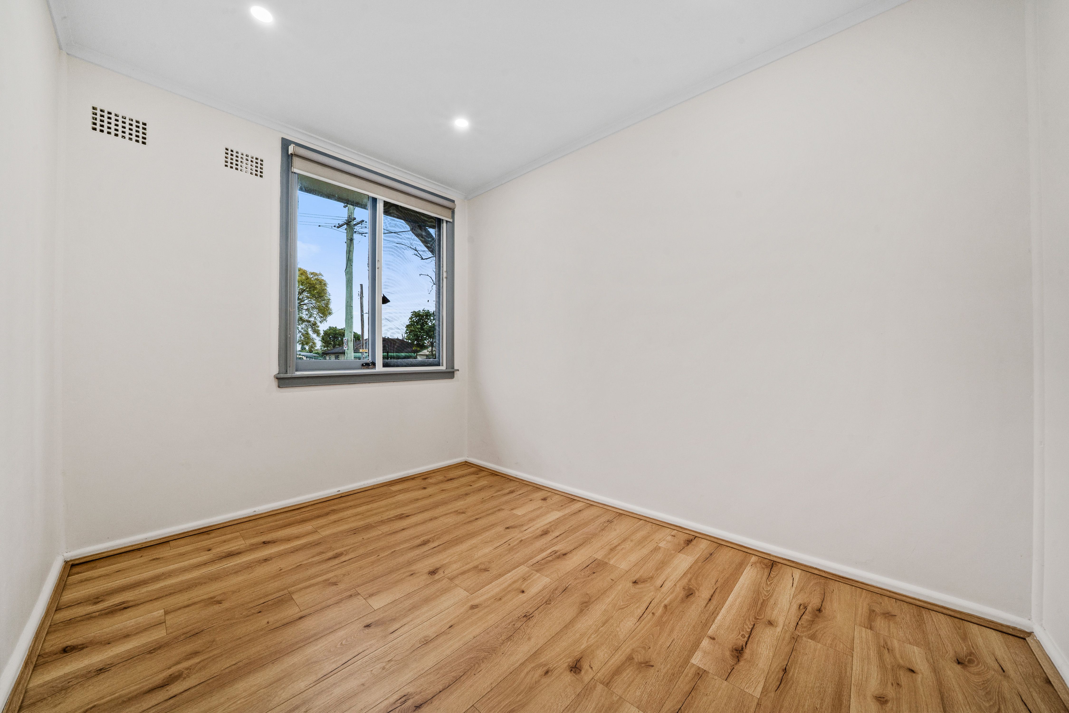 42 Eton Road — photo 9 of 15