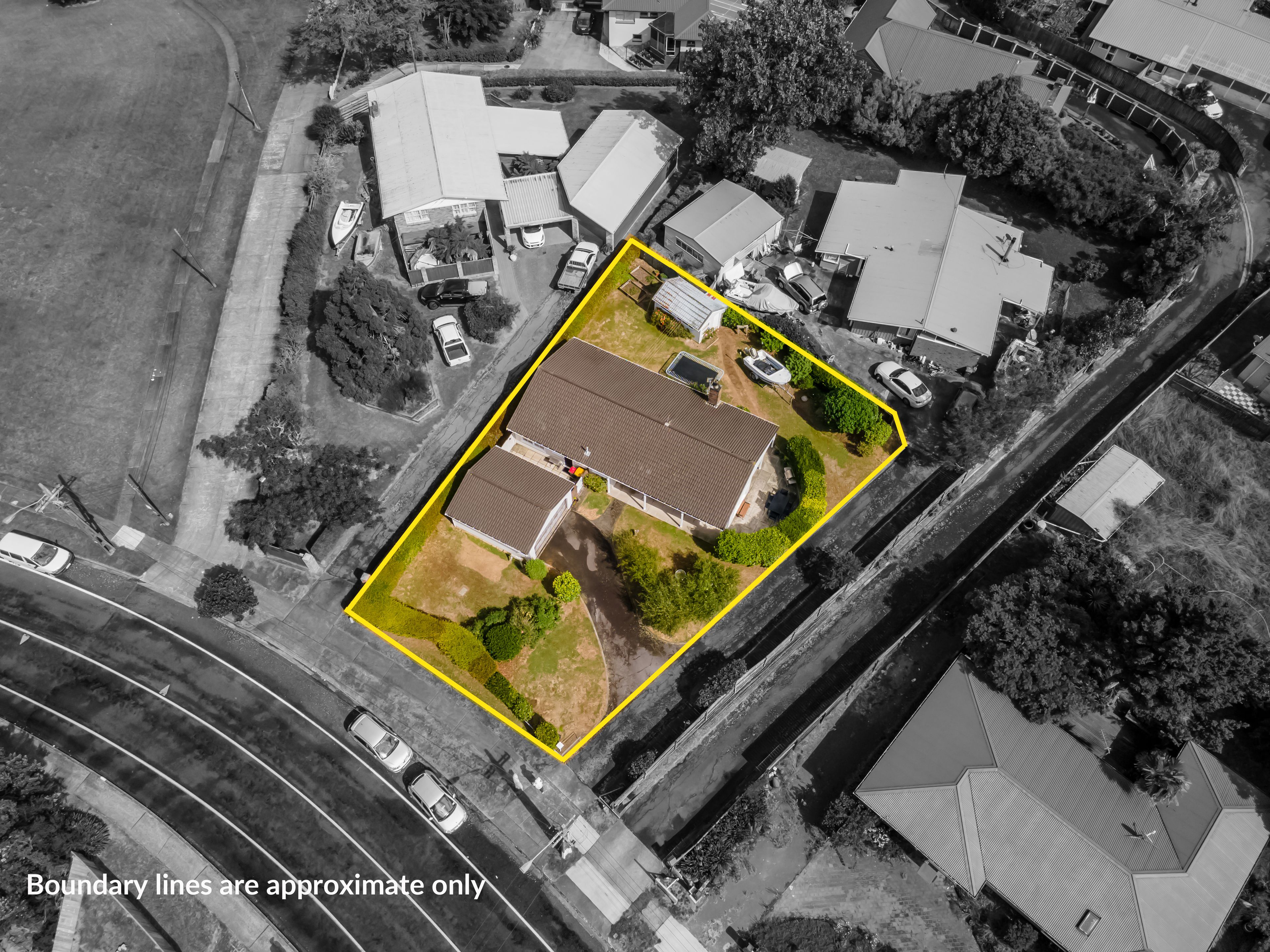 12 Hutchinsons Road, Bucklands Beach, Manukau City