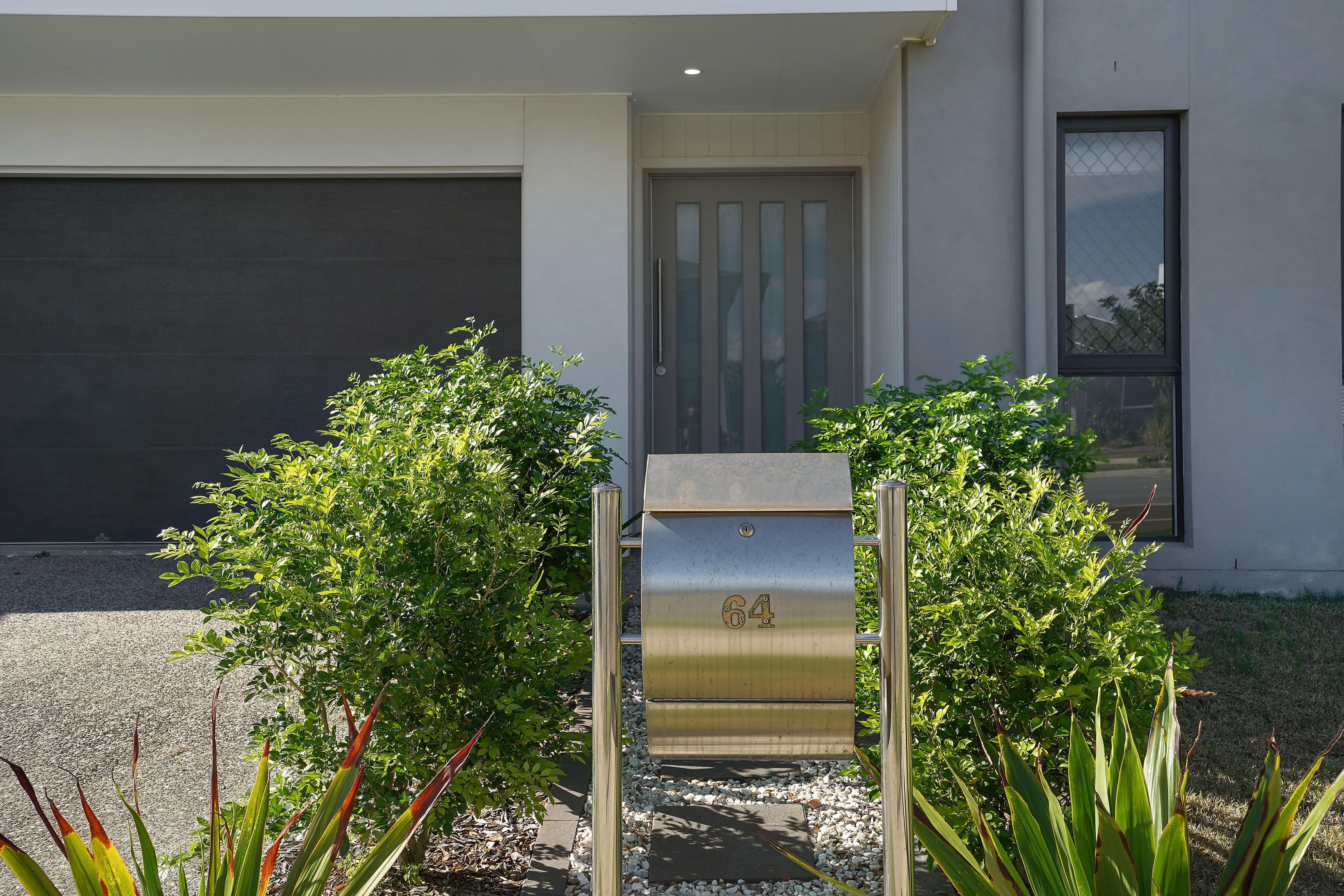 64 Lakeview Promenade, Newport QLD 4020