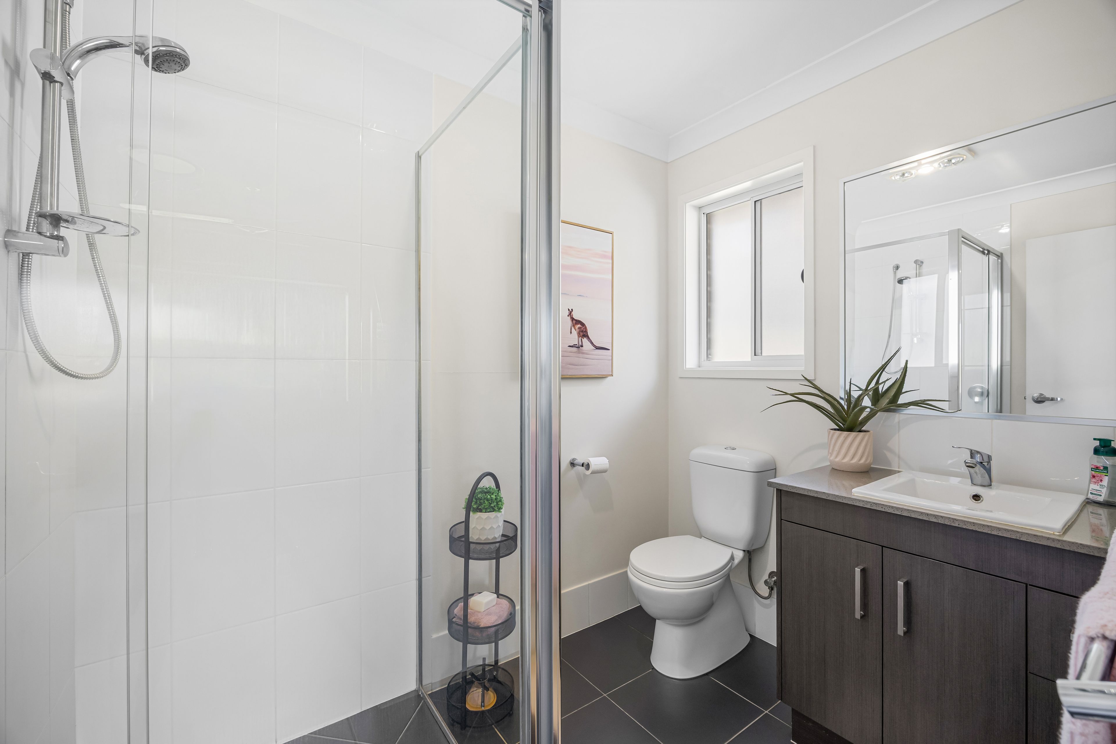 1/1B Turnbull Street — photo 10 of 12