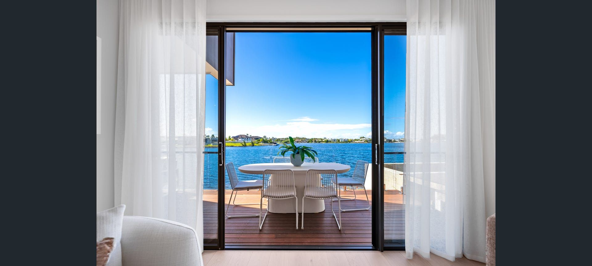 2/6 Lake Serenity Boulevard, Helensvale, QLD 4212