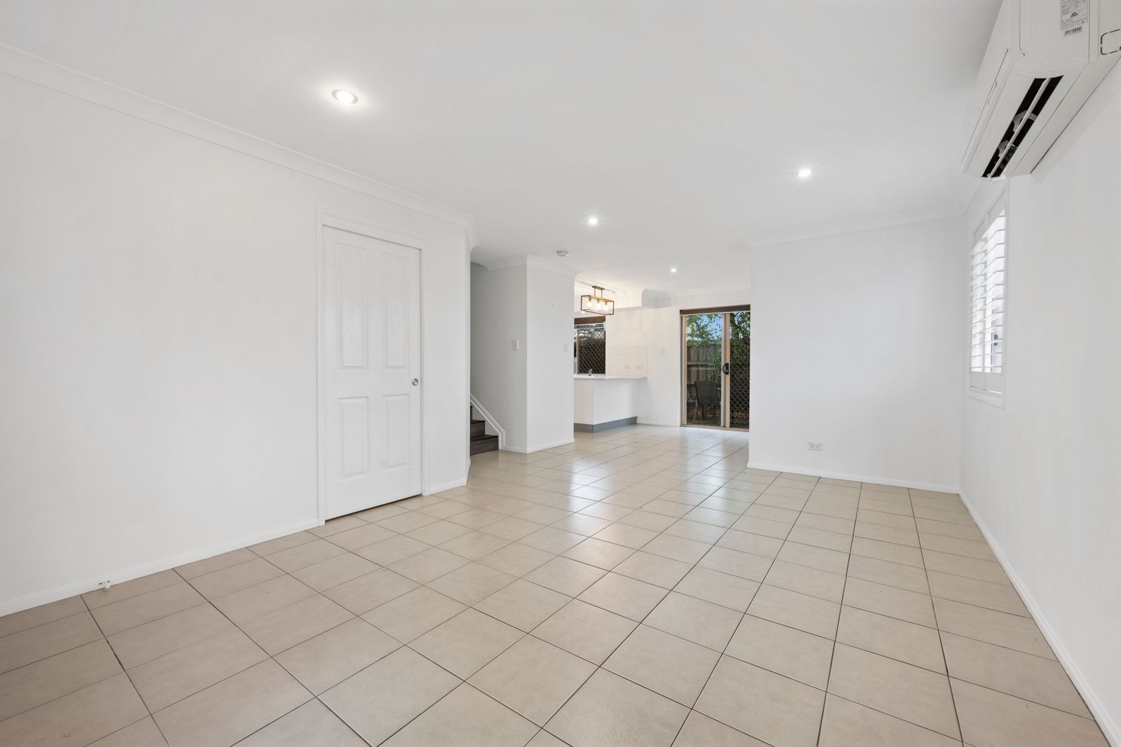 17/439 Elizabeth Avenue — photo 4 of 14