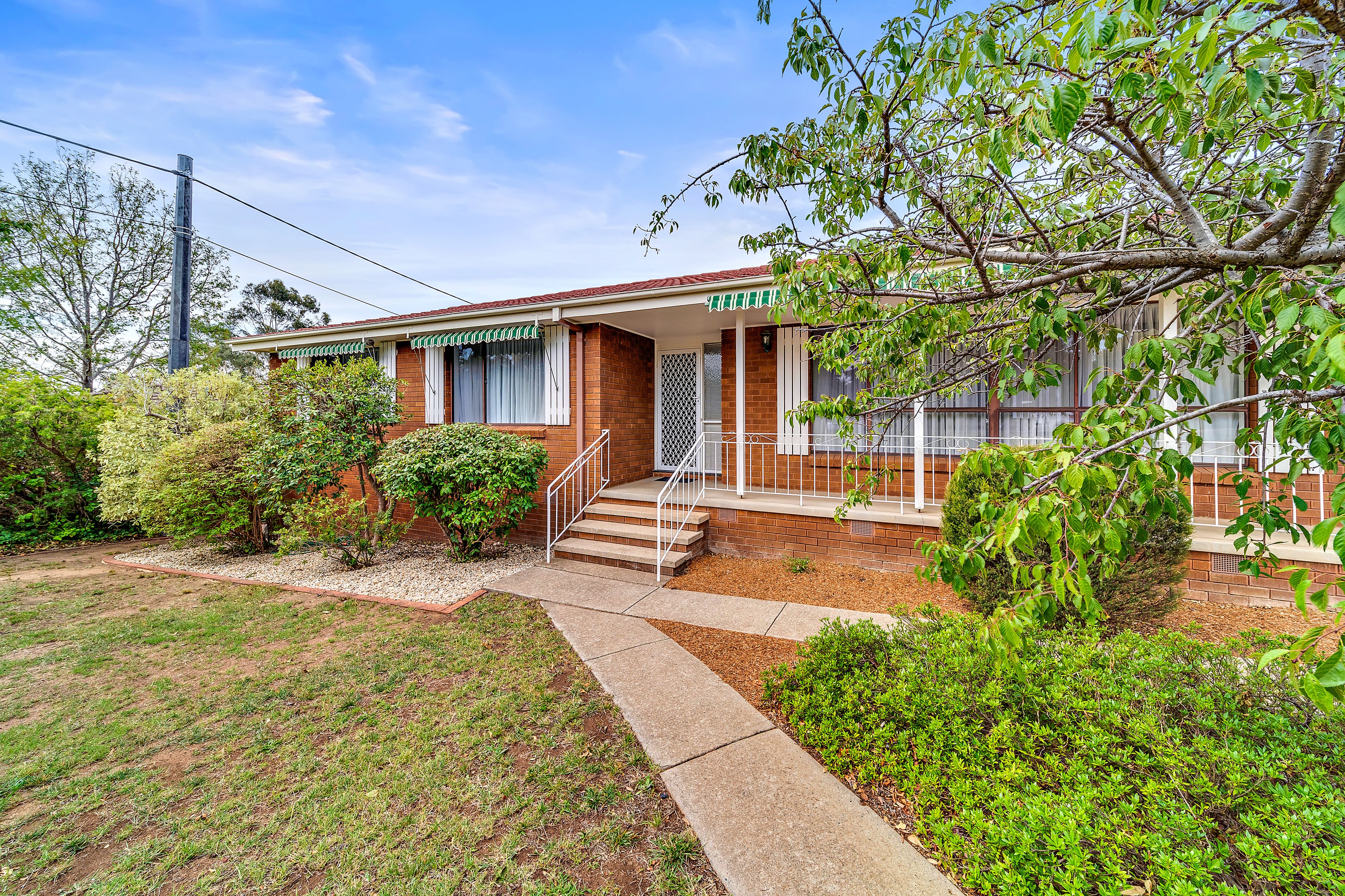 40 McCabe Crescent, Holt, ACT 2615