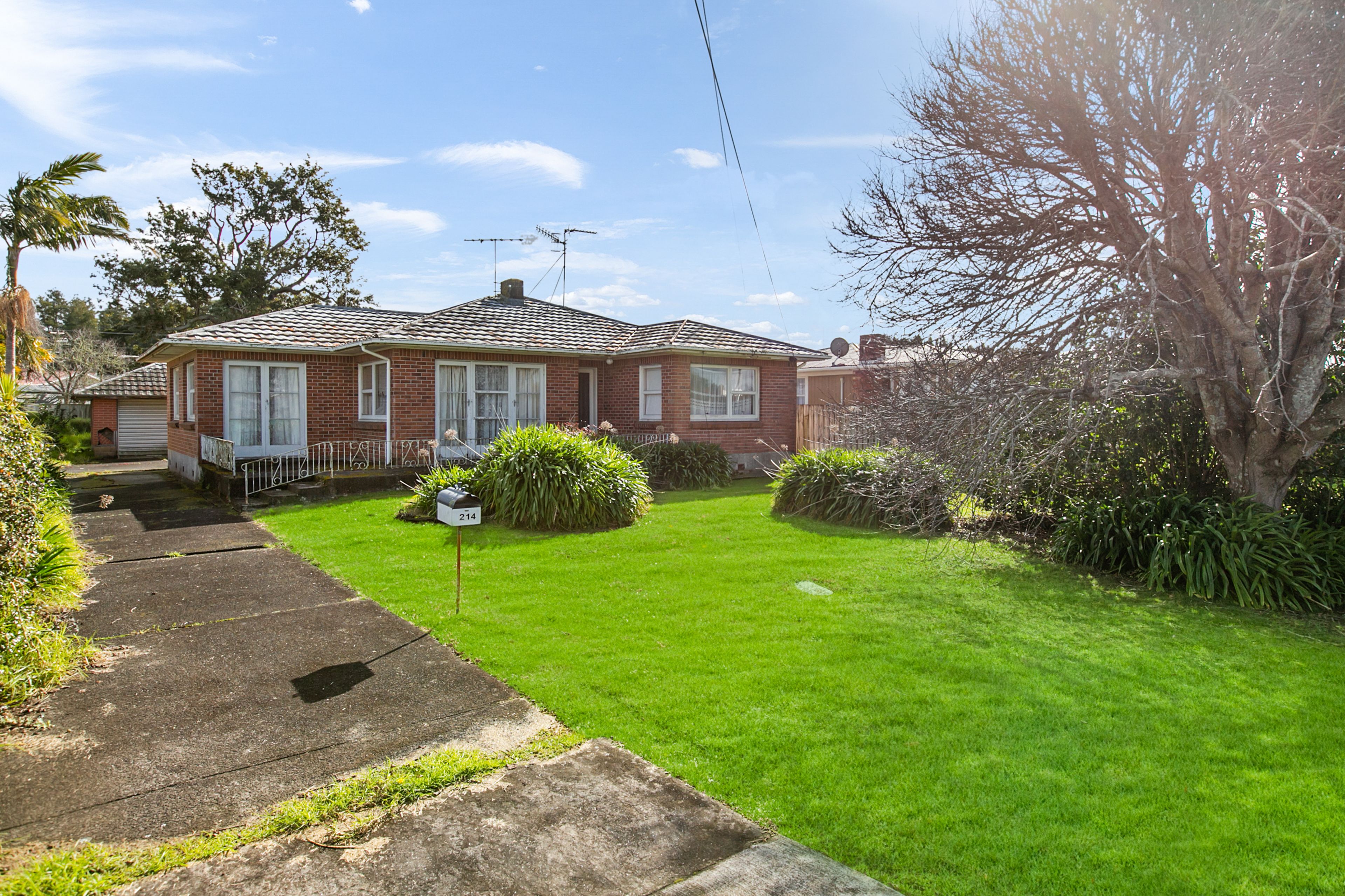 214 Lake Road, Northcote, North Shore City