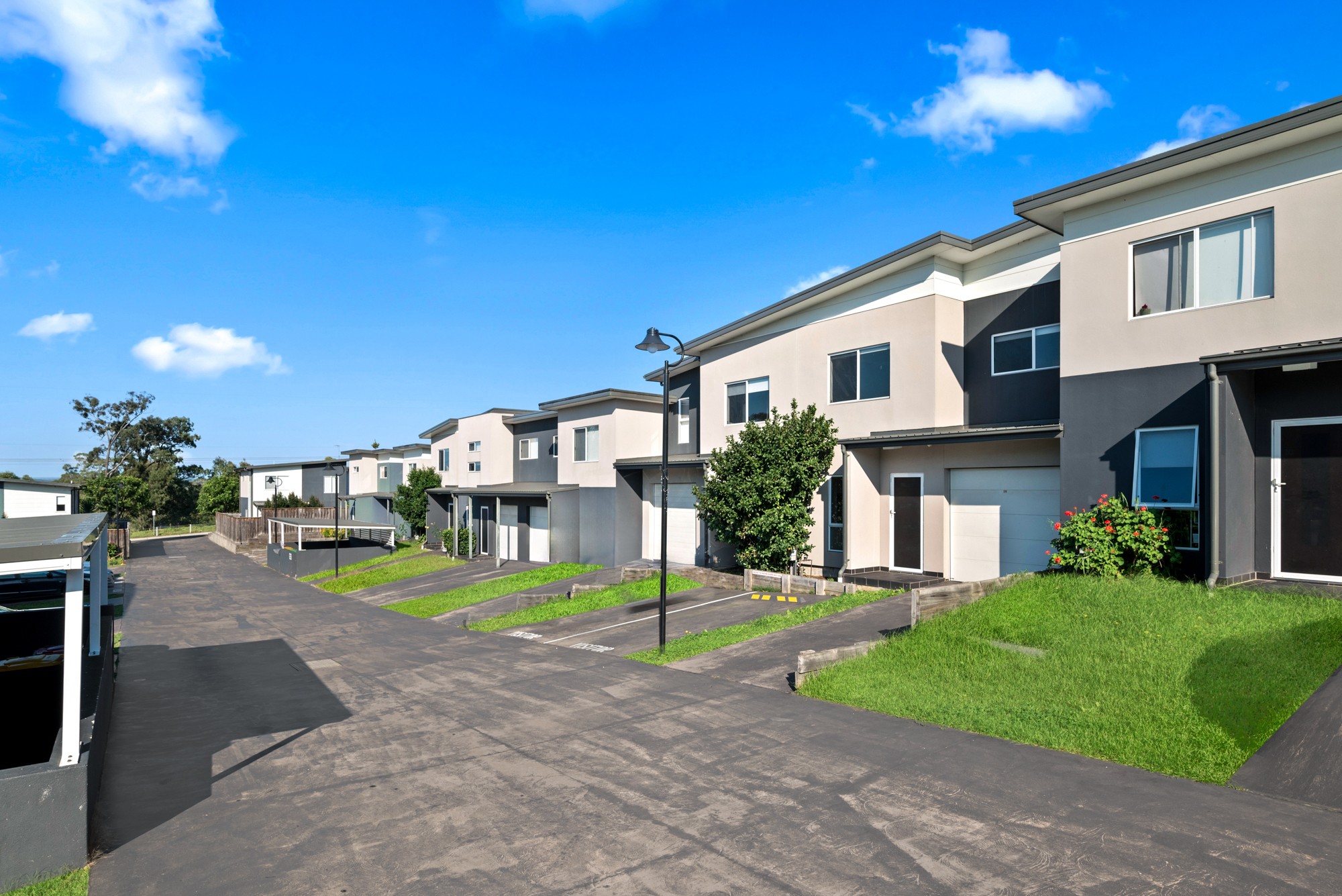 19/52A Atlantic Boulevard, Glenfield, NSW 2167