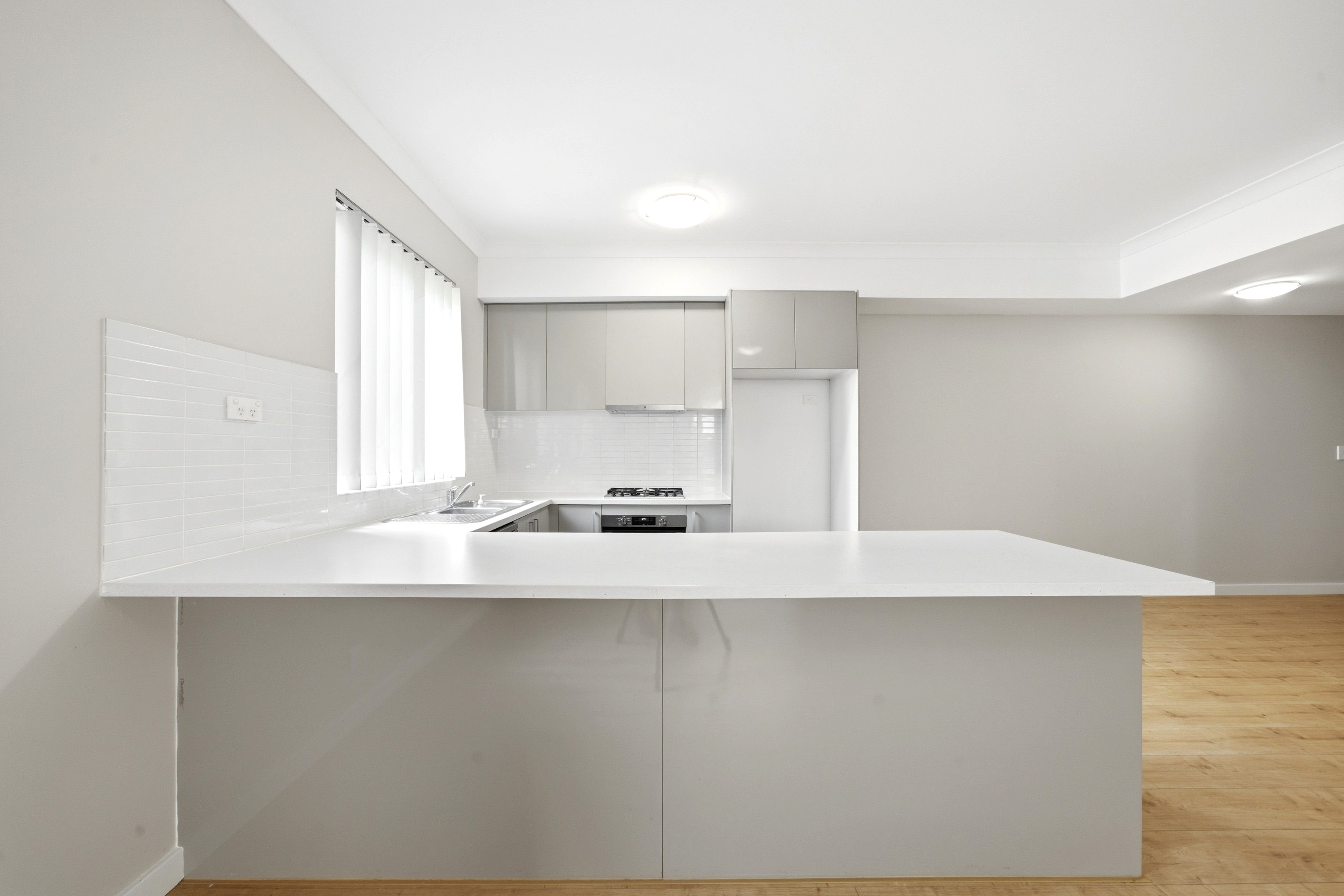 54/10-16 Castlereagh Street — photo 4 of 14